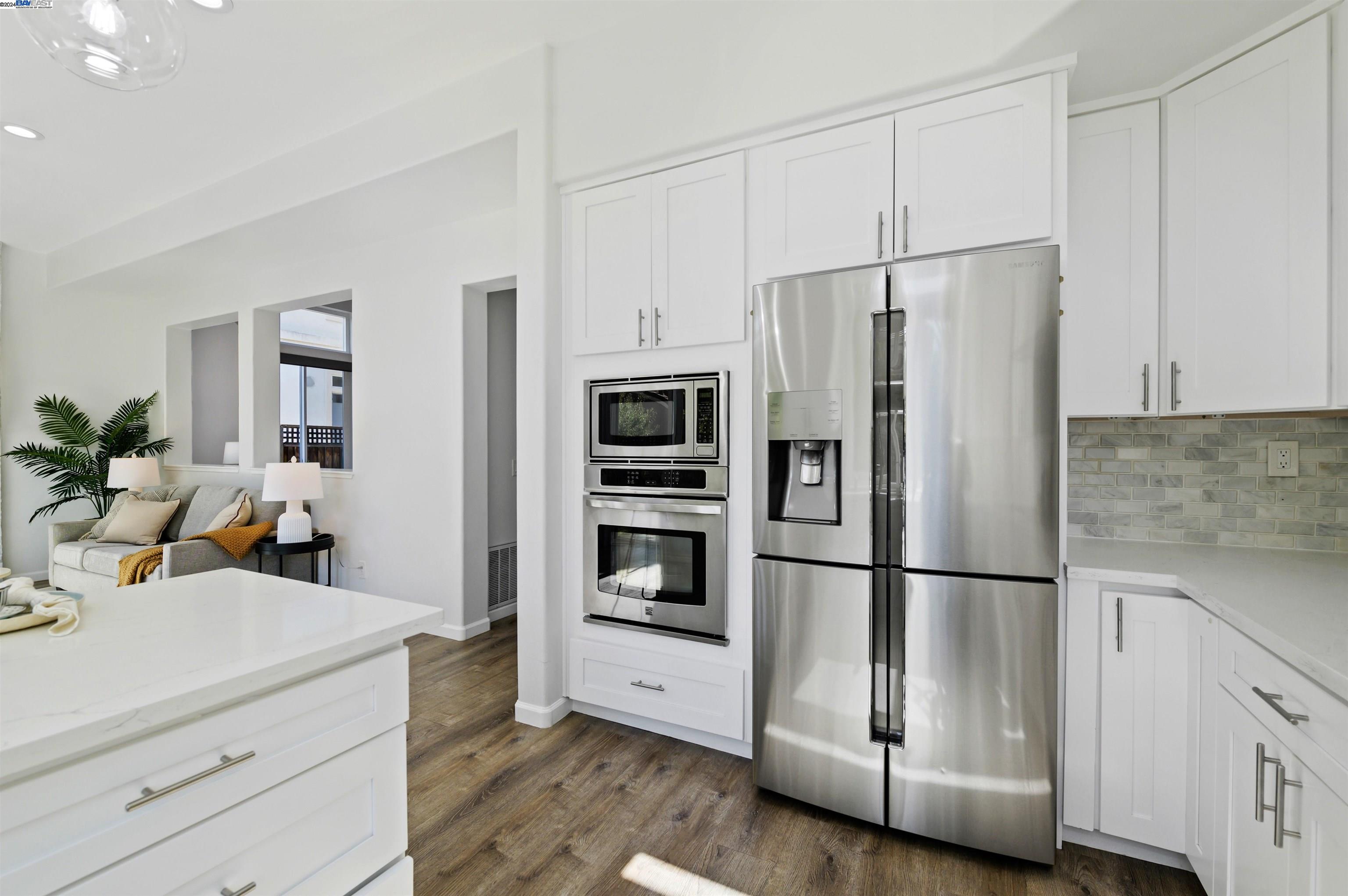 35875 Vivian Pl