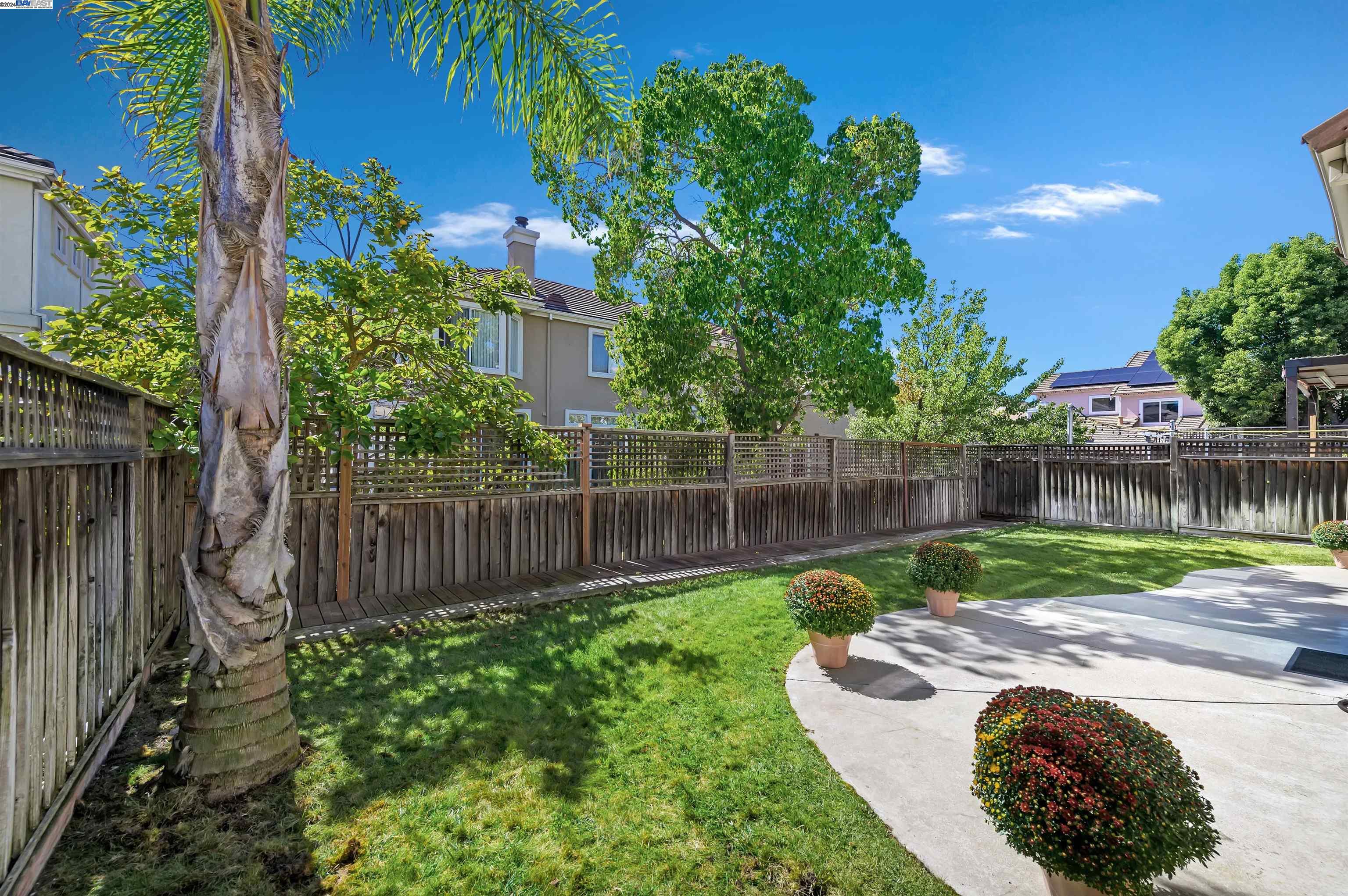 35875 Vivian Pl