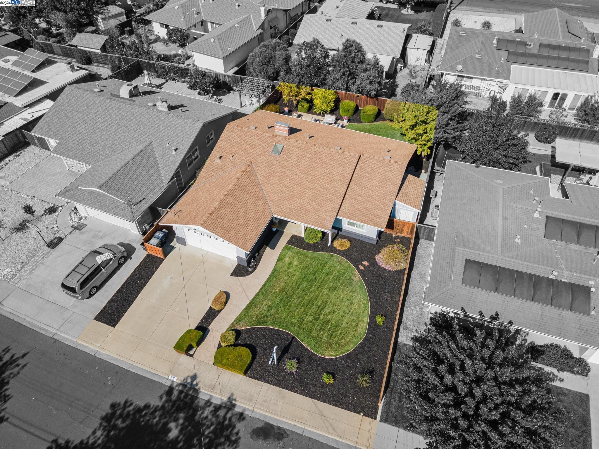 608 Caliente Ave
