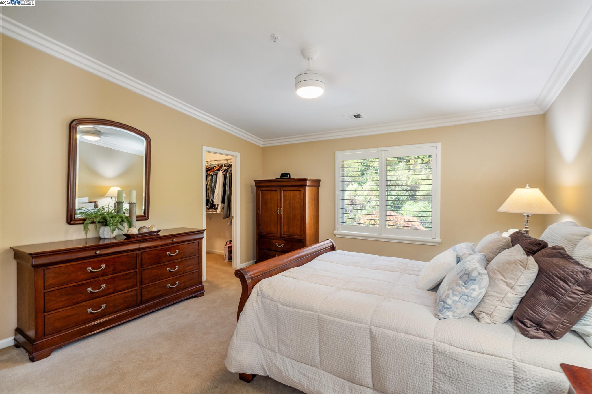 5719 Athenour Ct