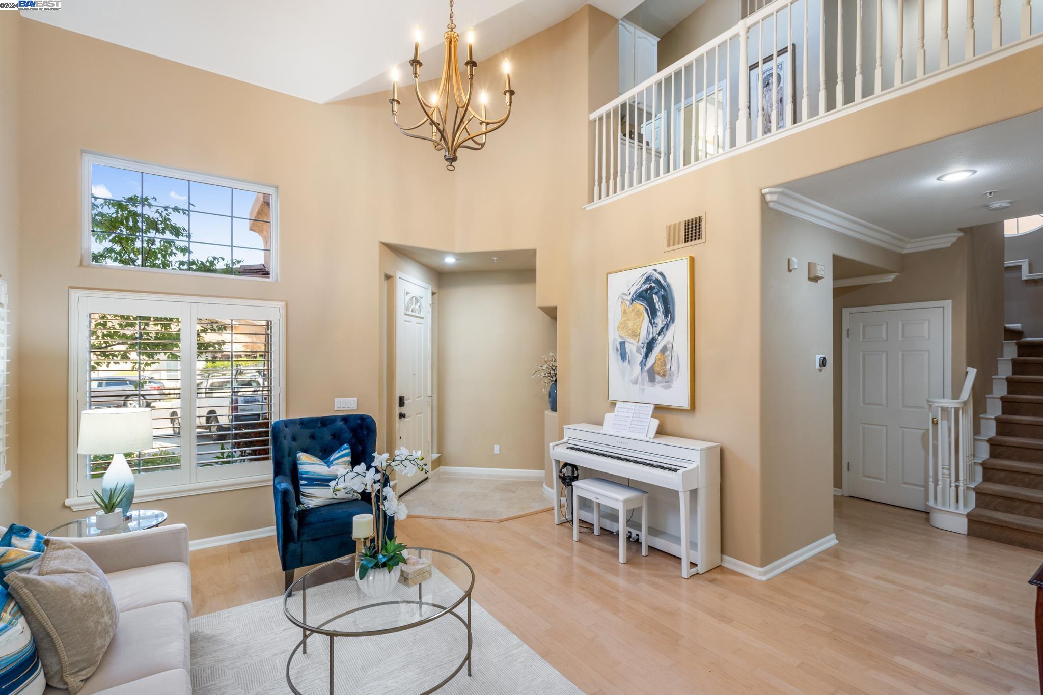 5719 Athenour Ct
