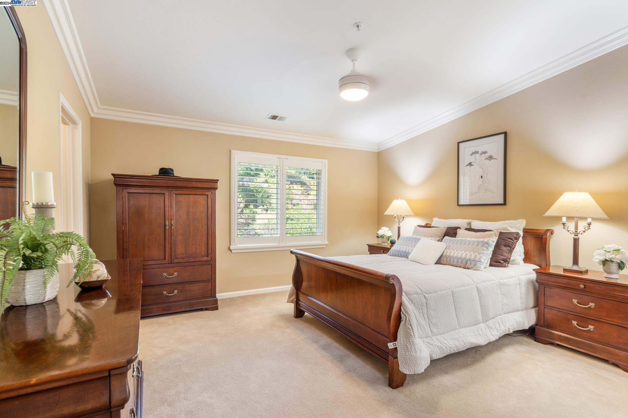 5719 Athenour Ct