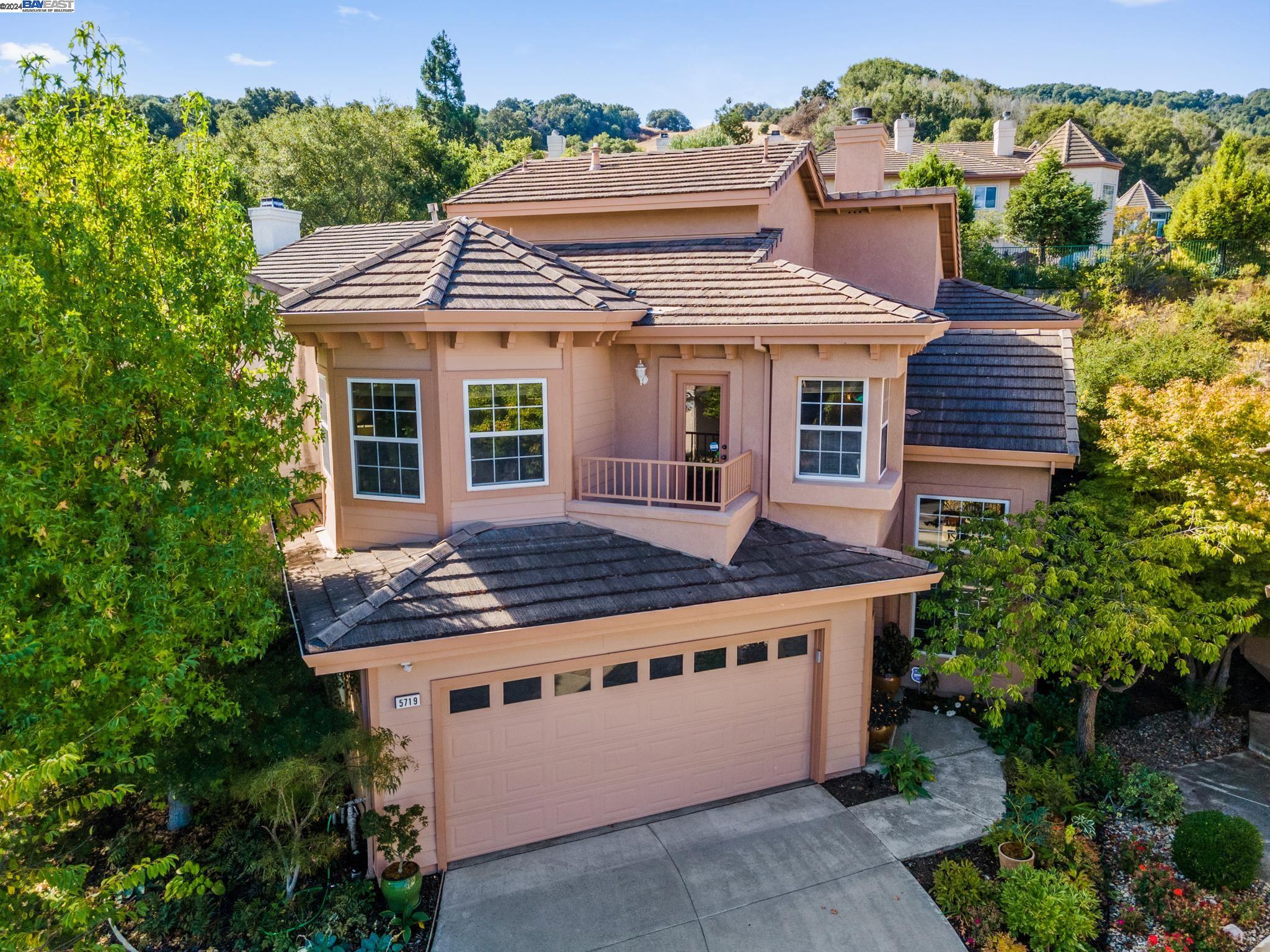 5719 Athenour Ct