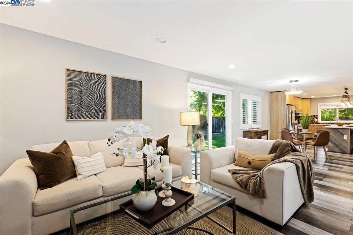 2660 Camino Segura