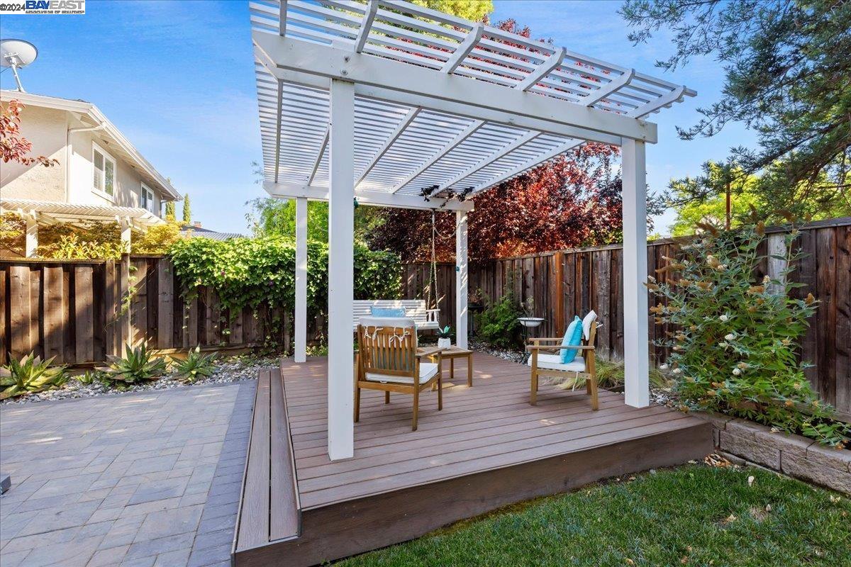 2660 Camino Segura