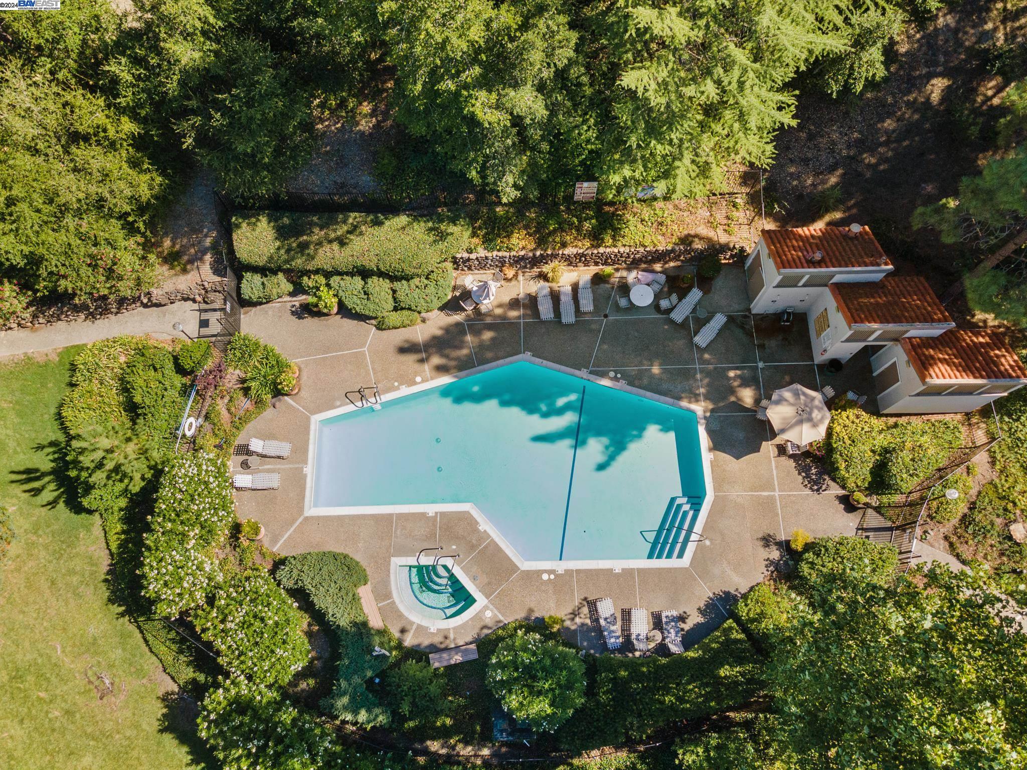 227 Paseo Bernal