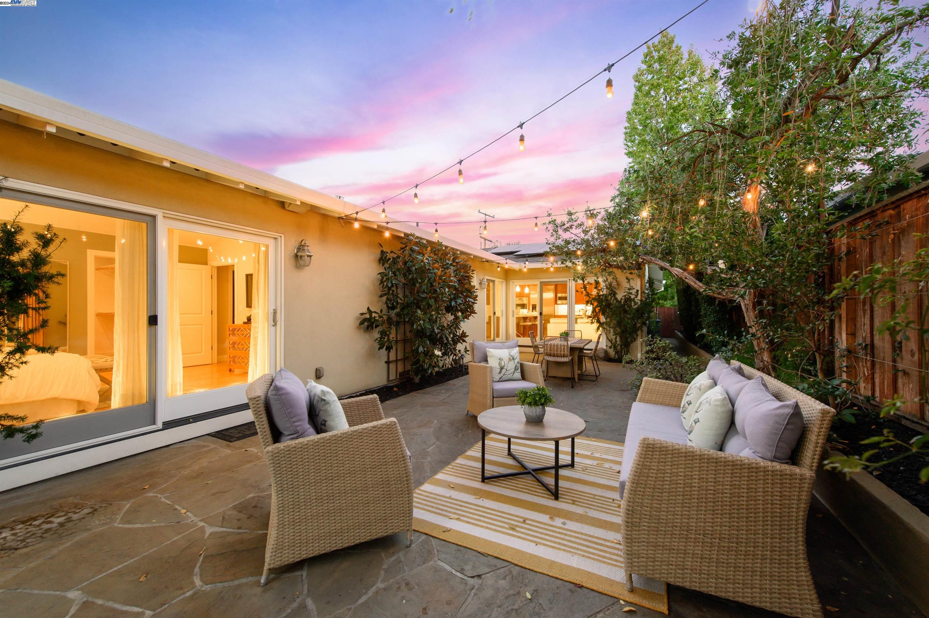 327 Christina Ct