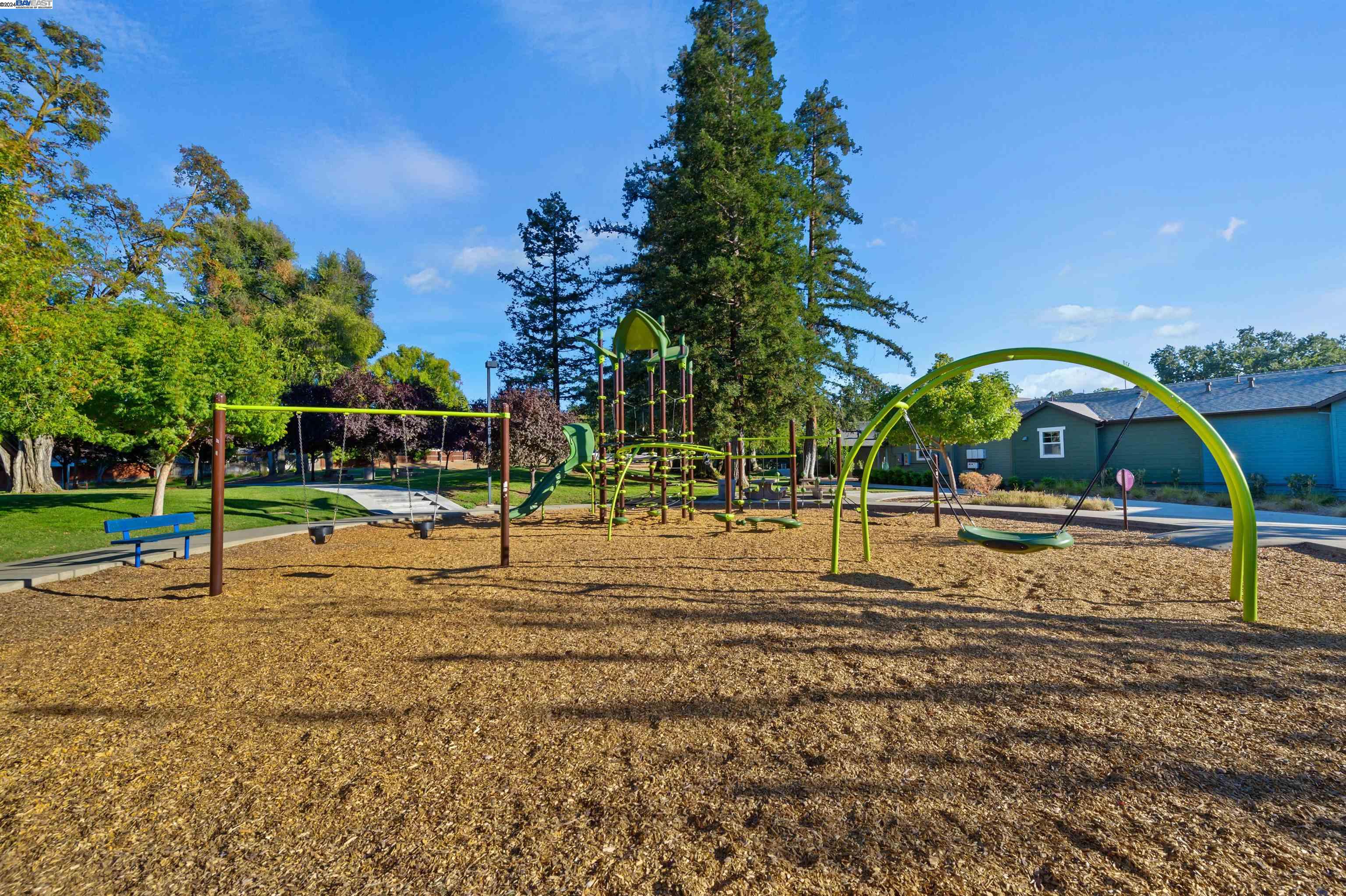 327 Christina Ct
