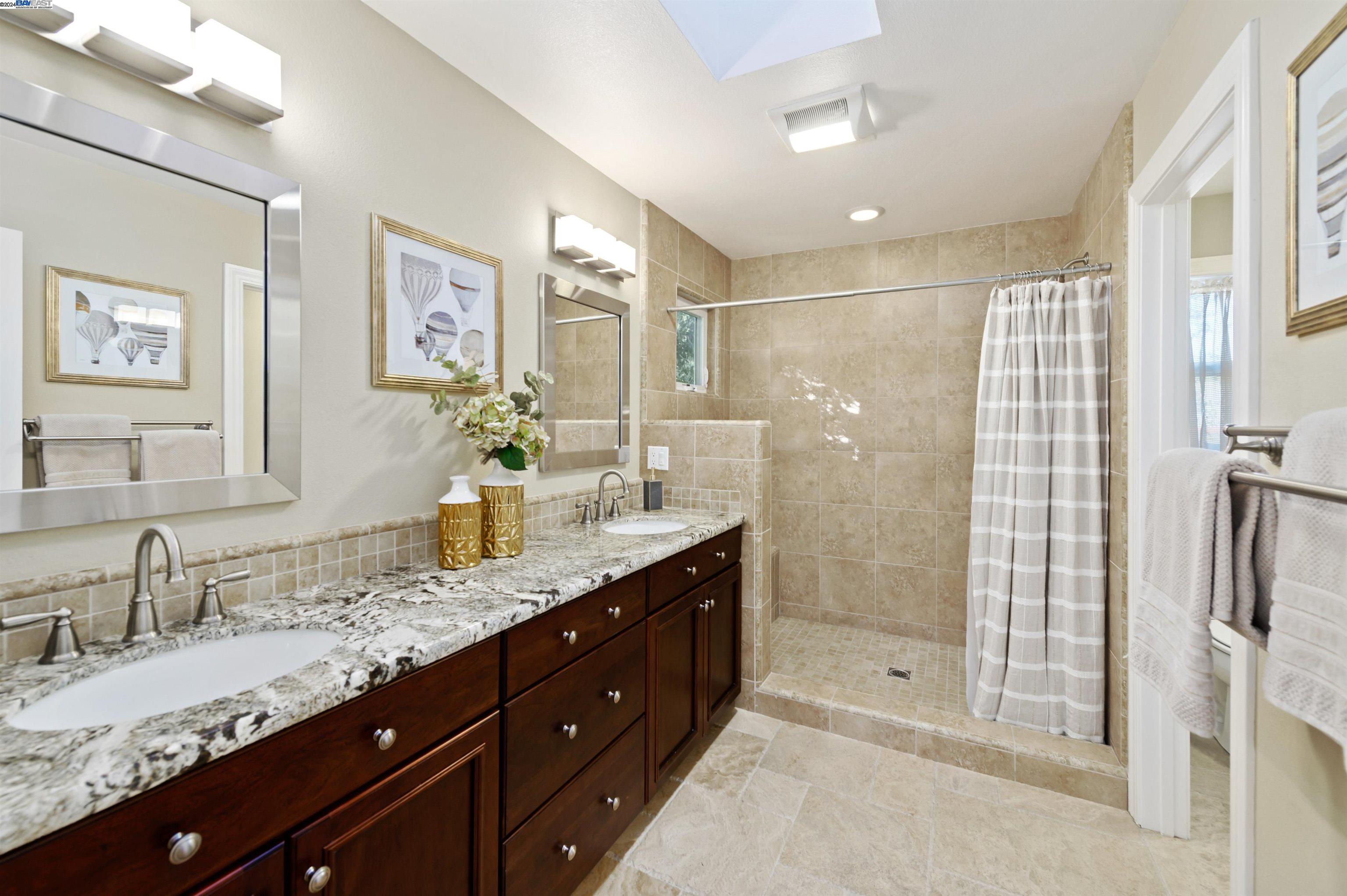 327 Christina Ct