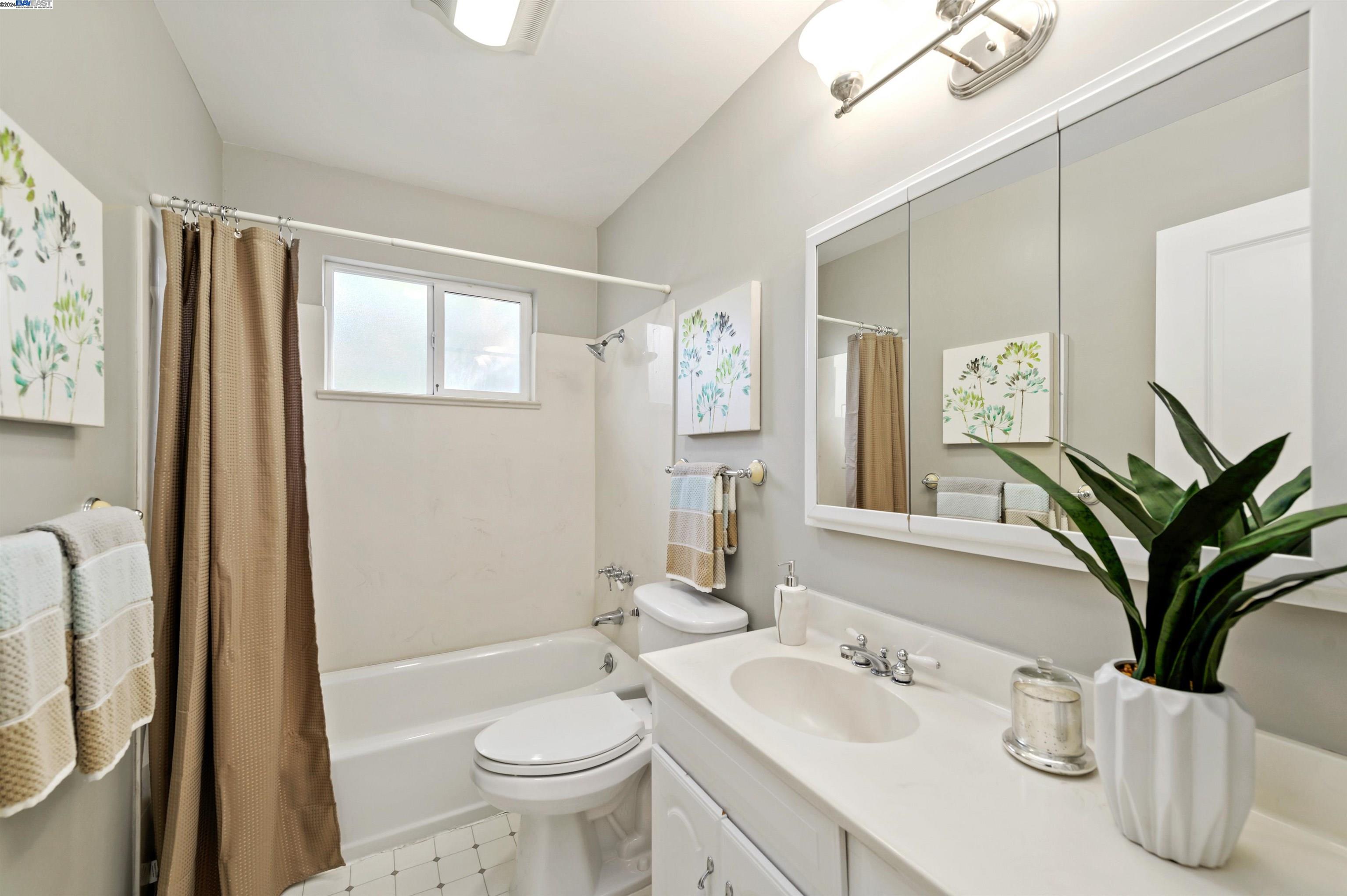 327 Christina Ct
