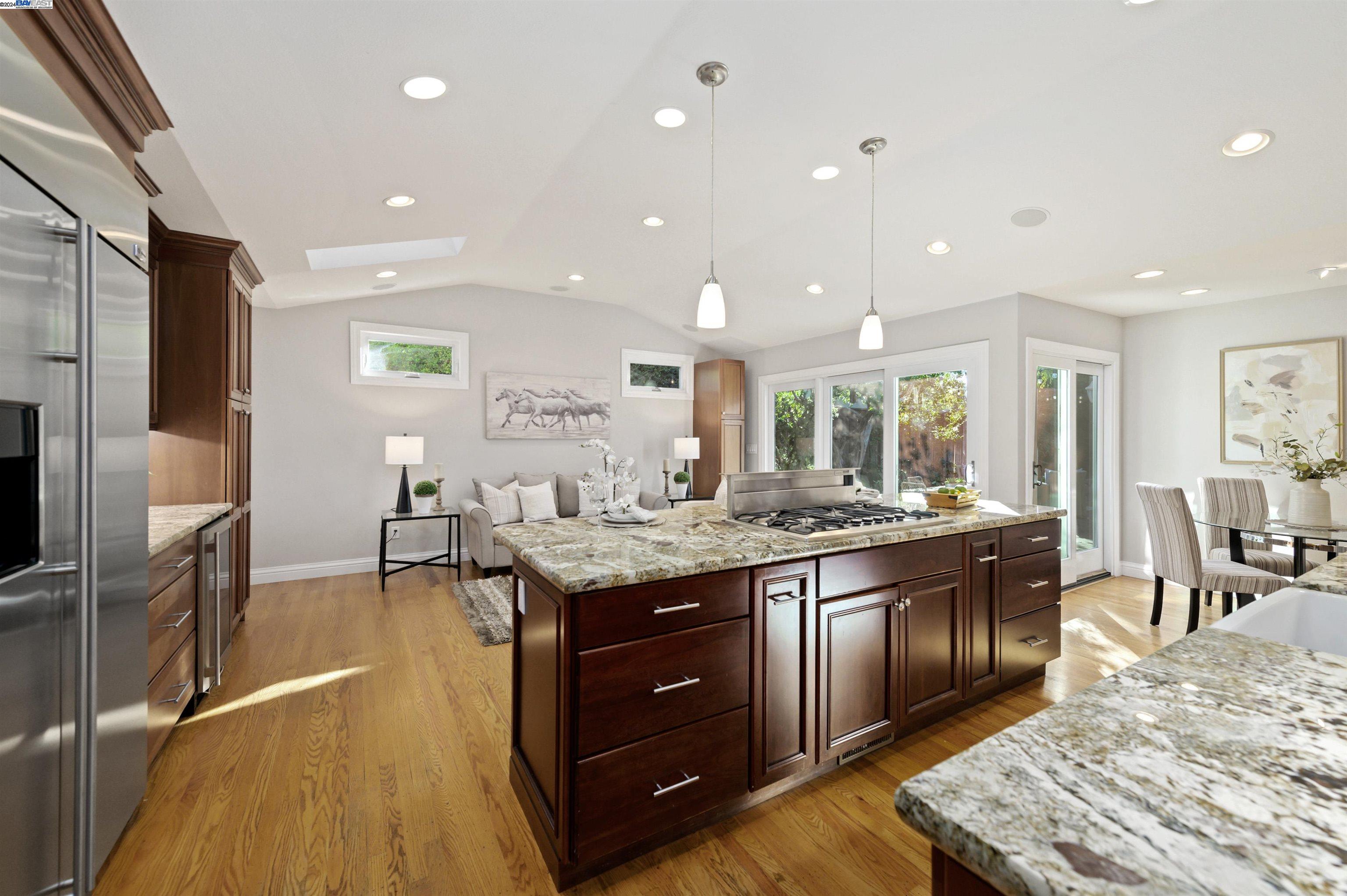 327 Christina Ct