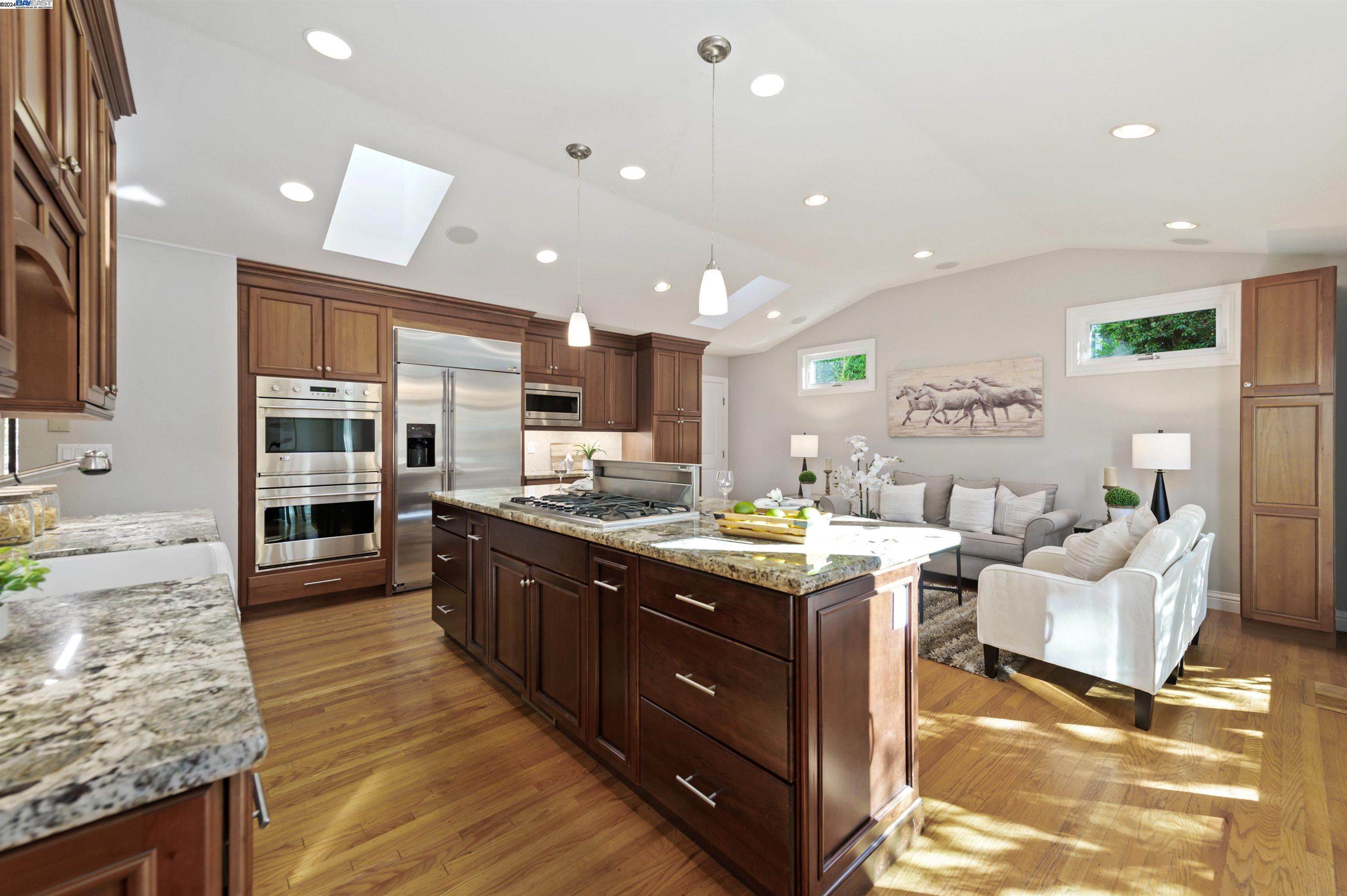 327 Christina Ct