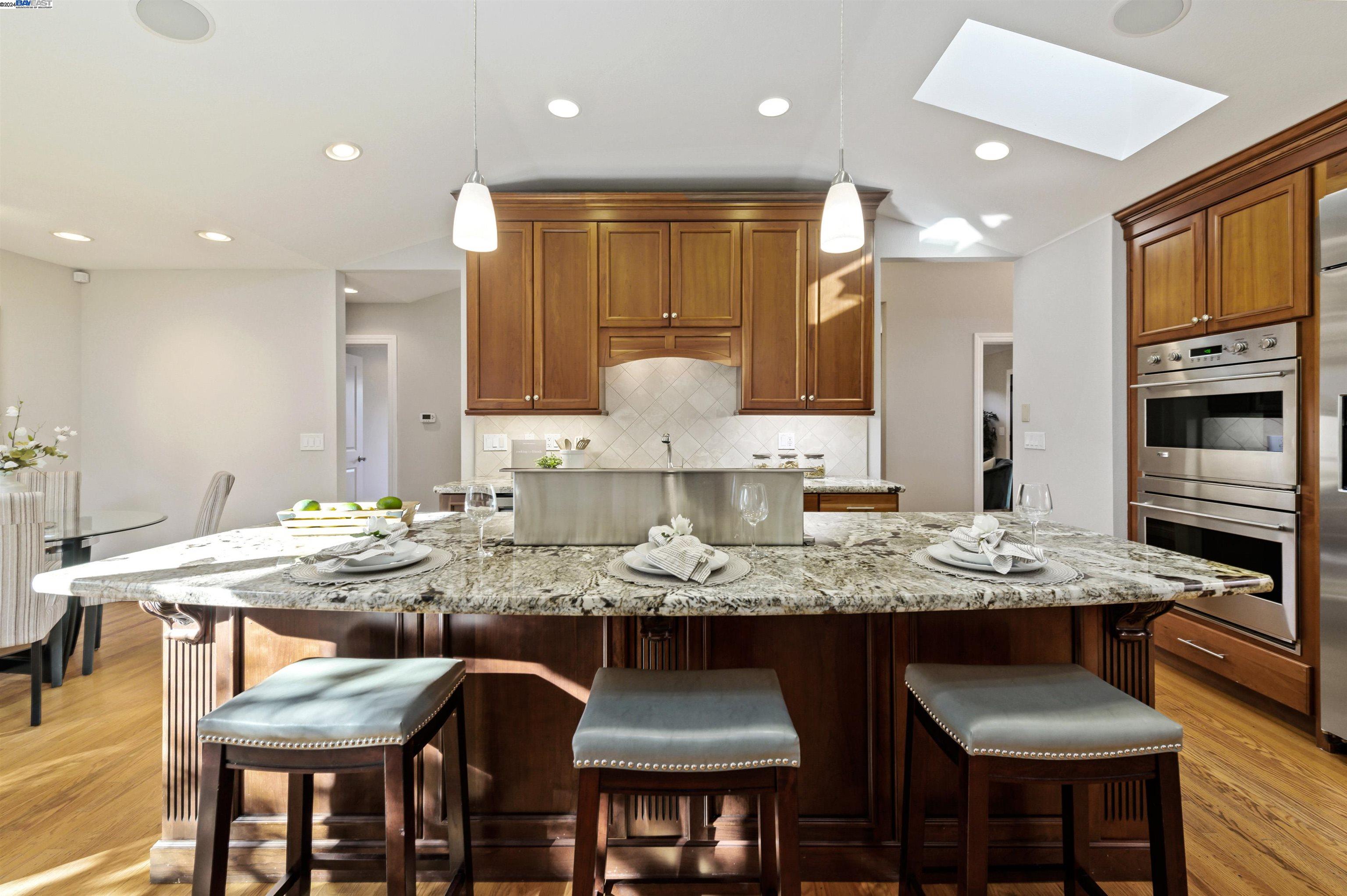 327 Christina Ct