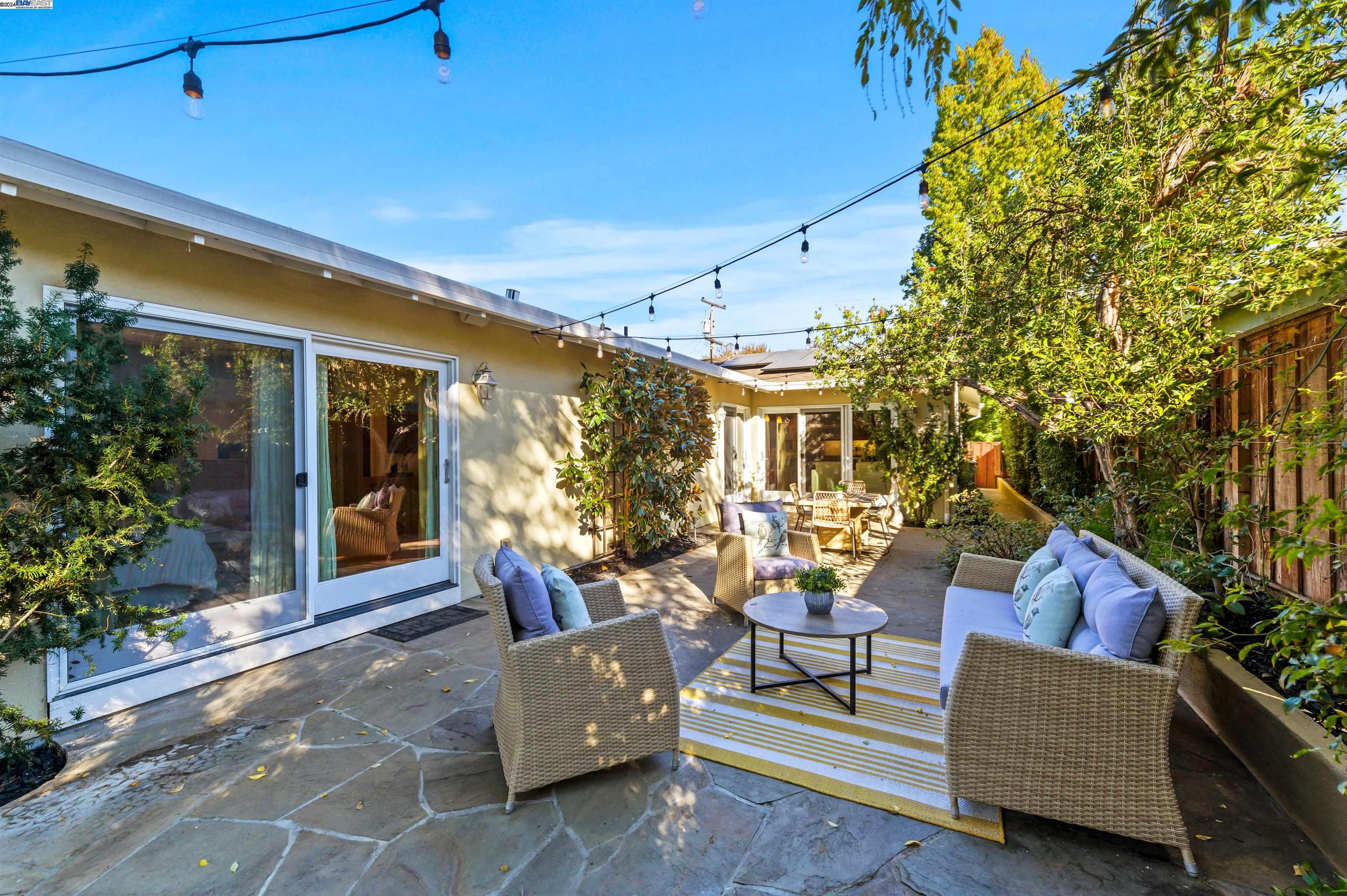327 Christina Ct