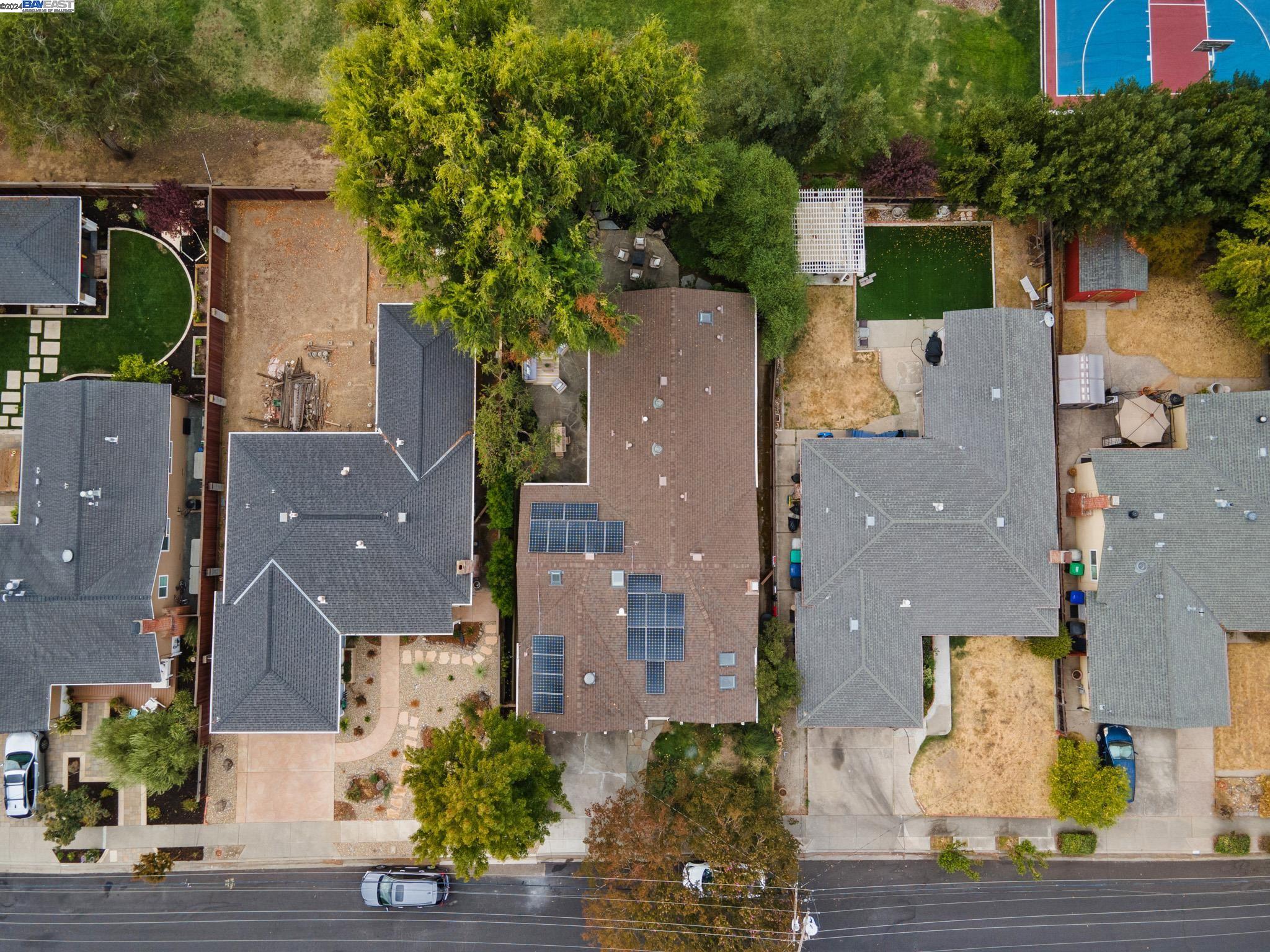 327 Christina Ct