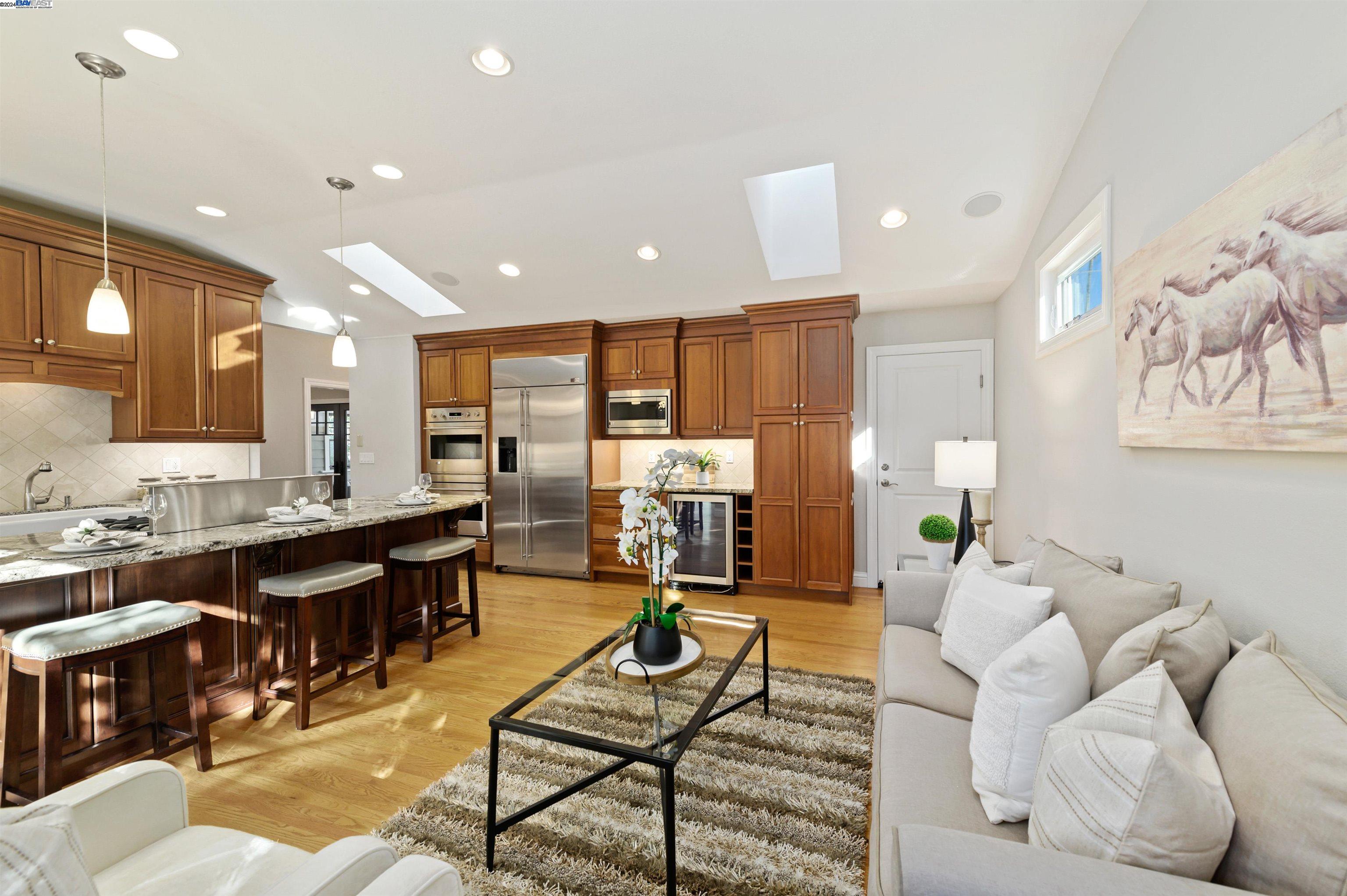 327 Christina Ct
