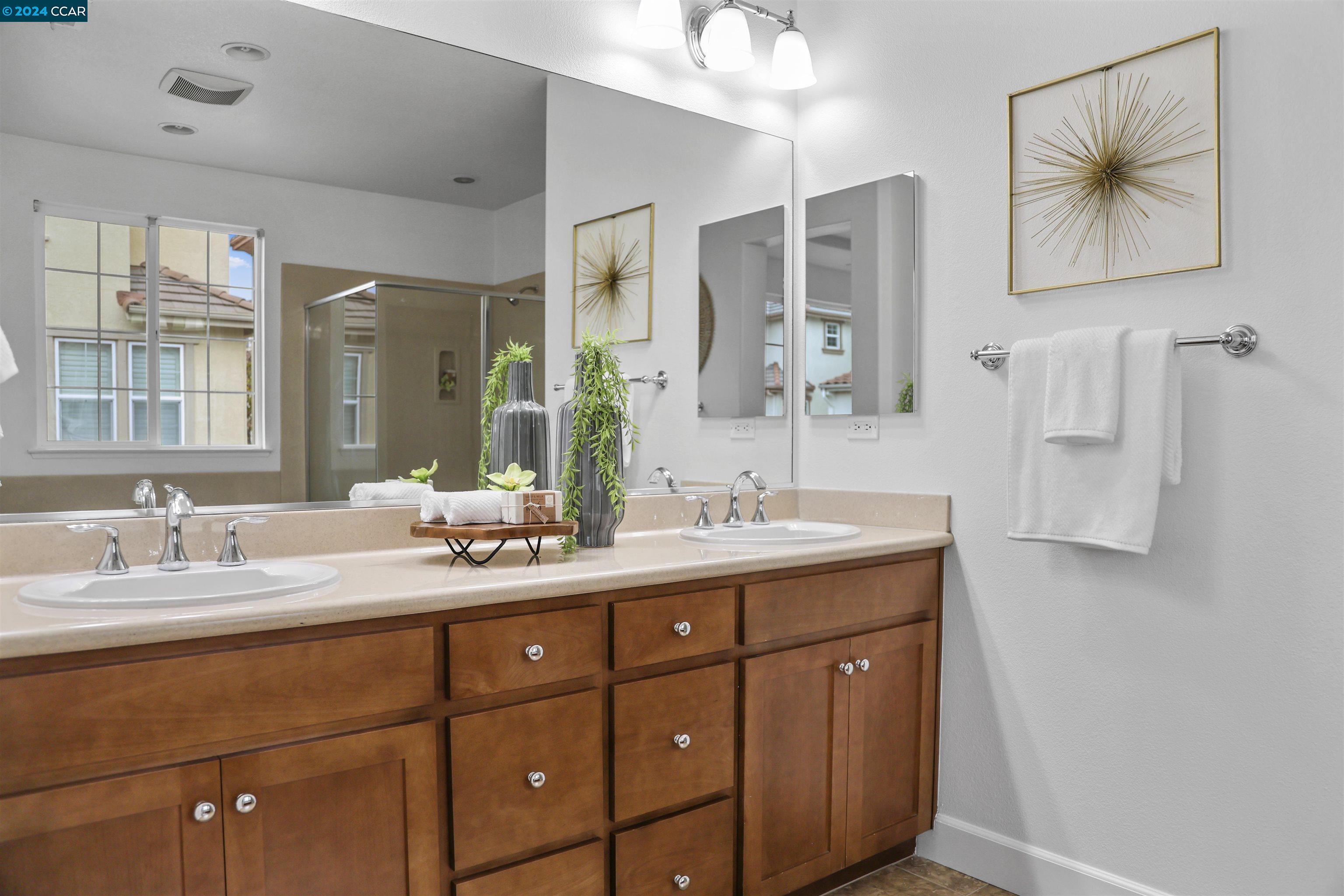 2810 Lemon Common
