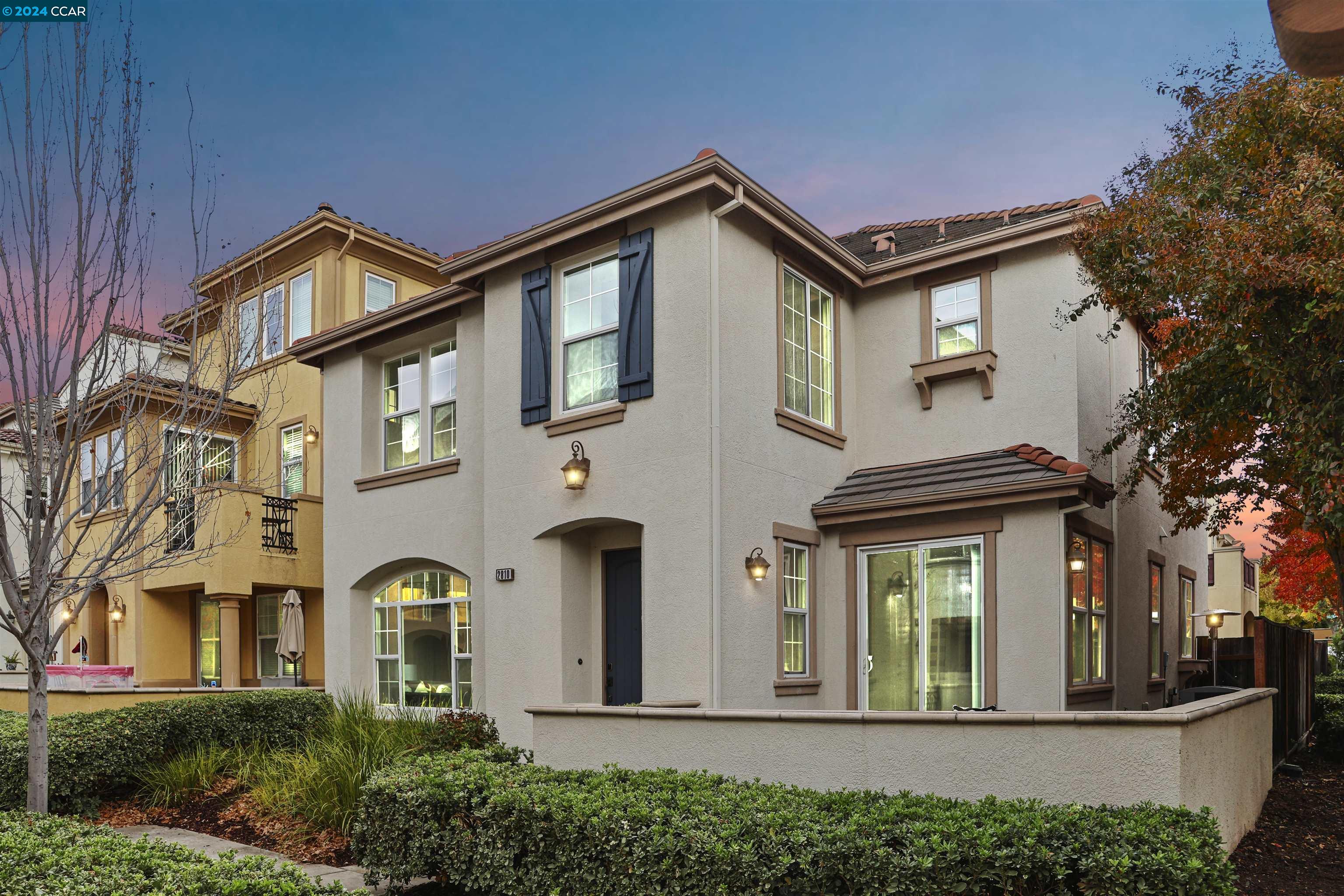 2810 Lemon Common