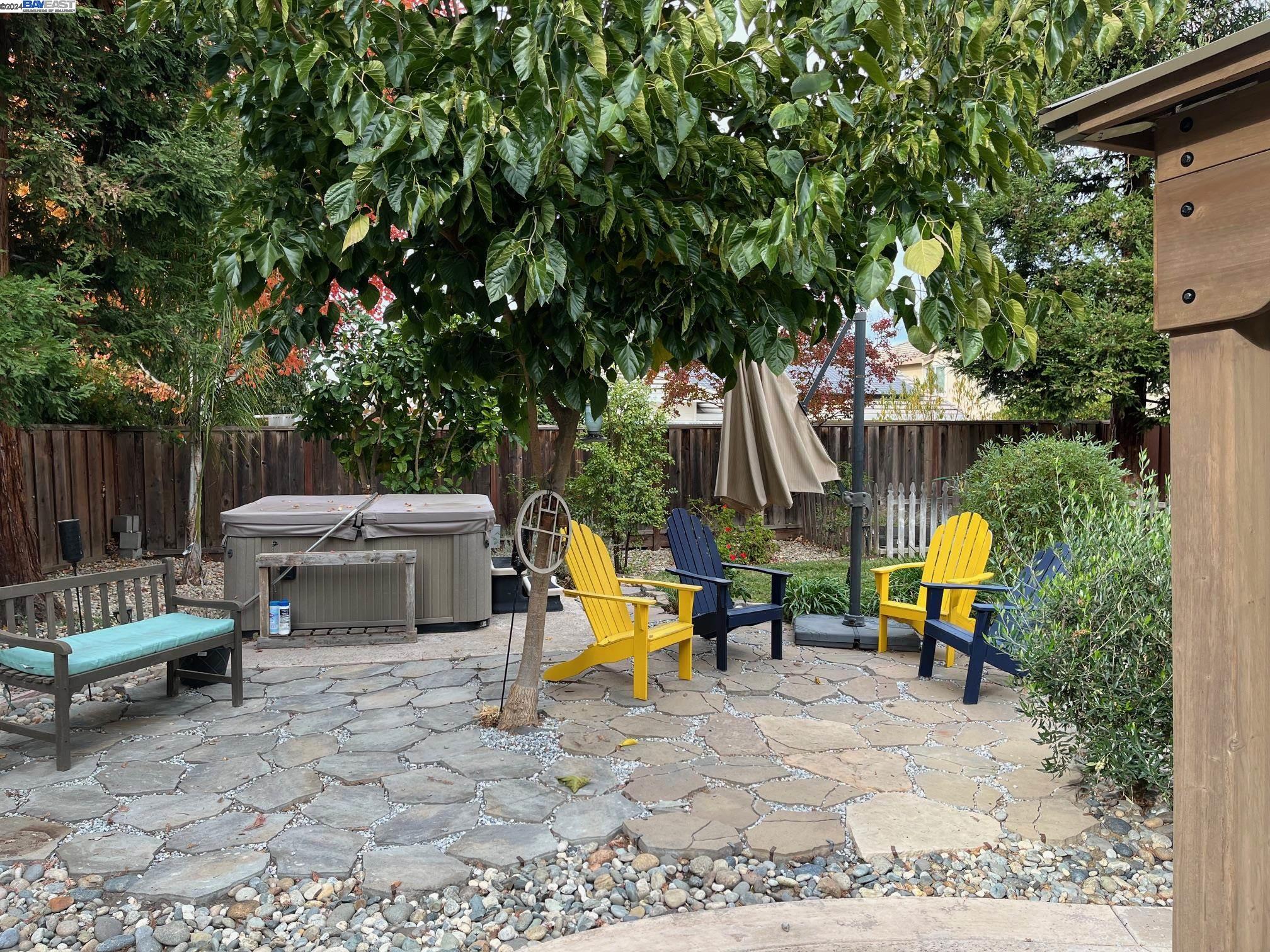 1483 Rebecca Dr