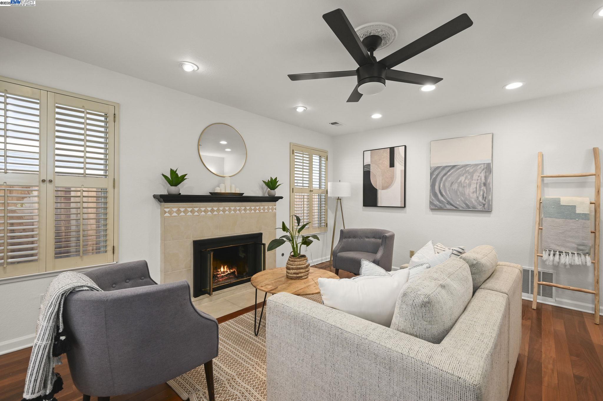 7747 Squirrel Creek Cir