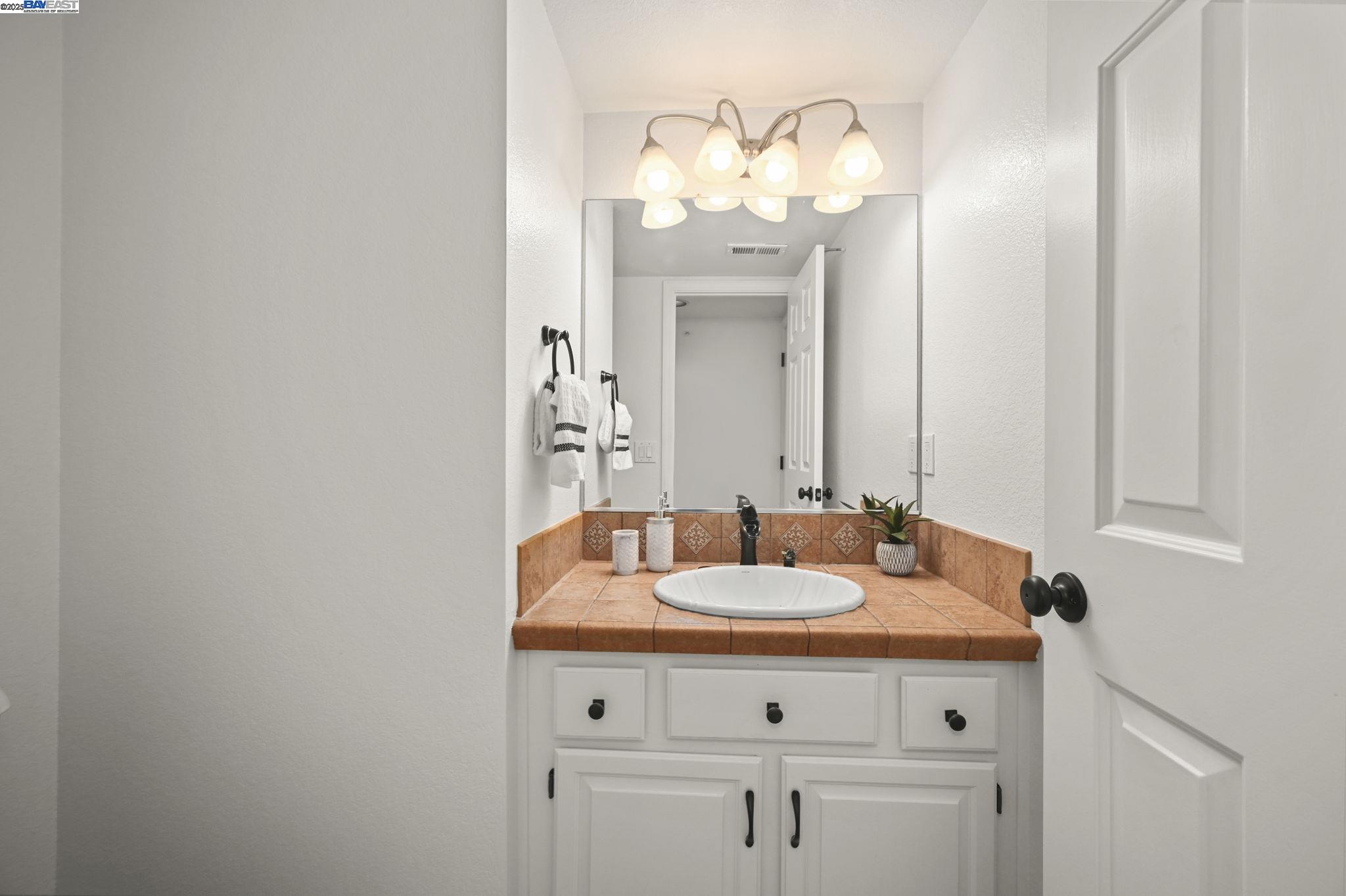 7747 Squirrel Creek Cir