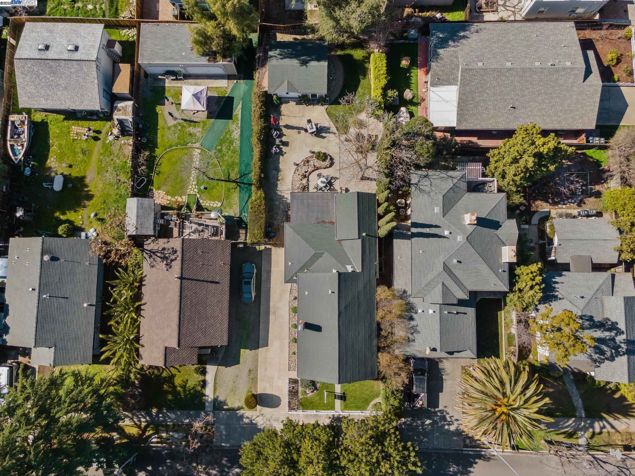 361 N Livermore Ave