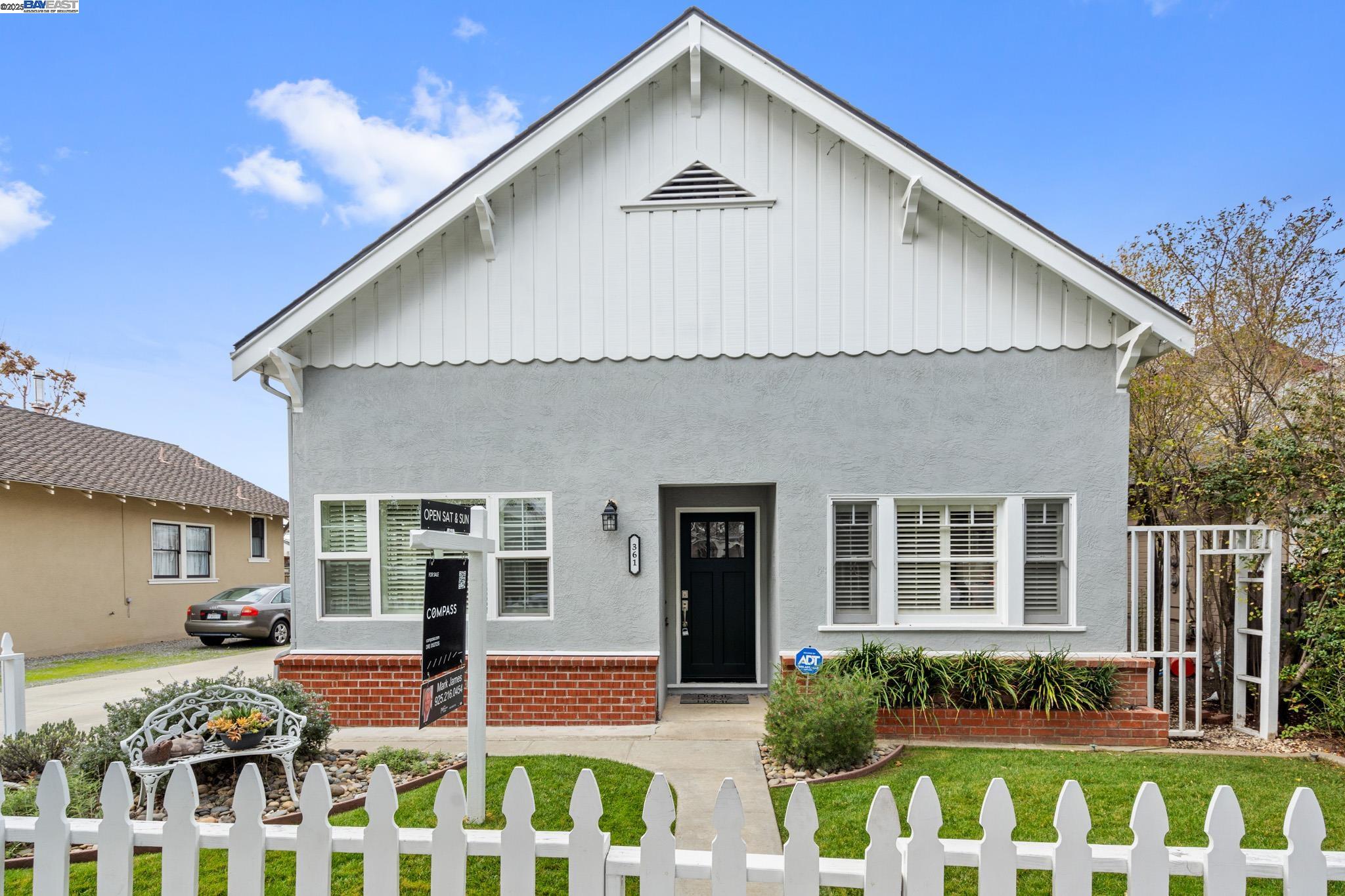 361 N Livermore Ave