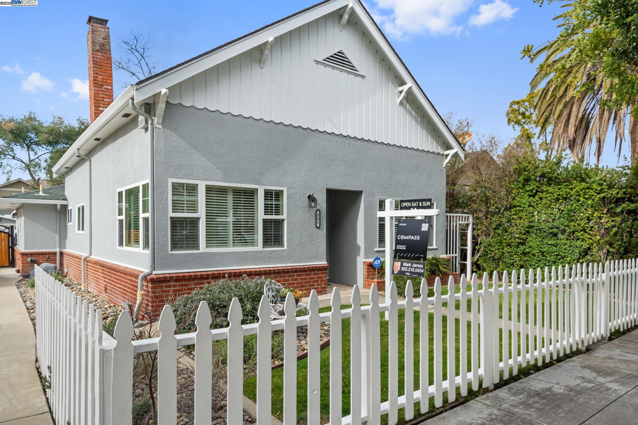 361 N Livermore Ave