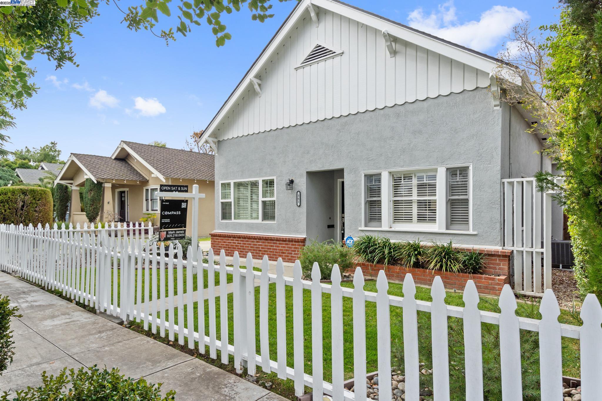 361 N Livermore Ave