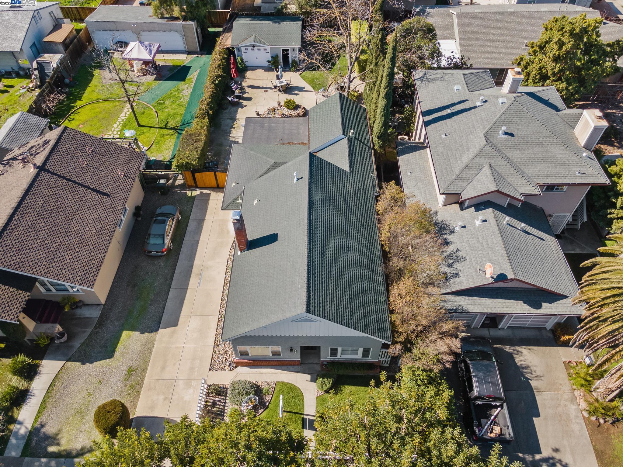 361 N Livermore Ave
