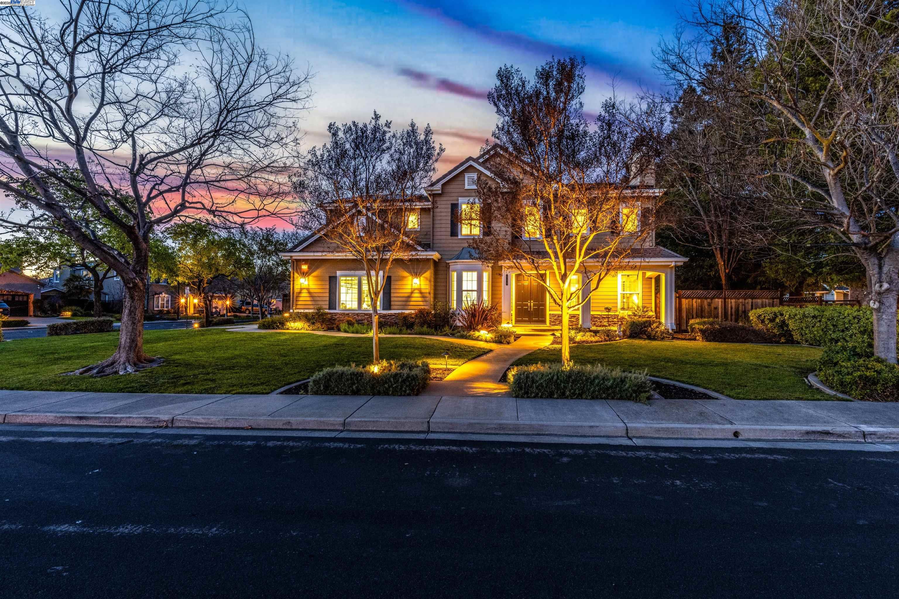614 Shadow Mist Ct