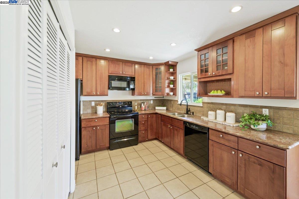 414 Brighton Way