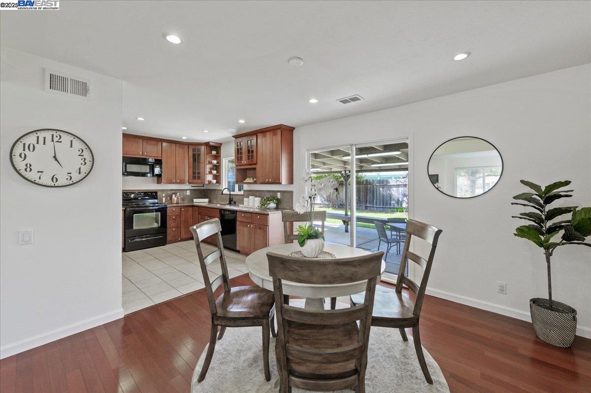 414 Brighton Way