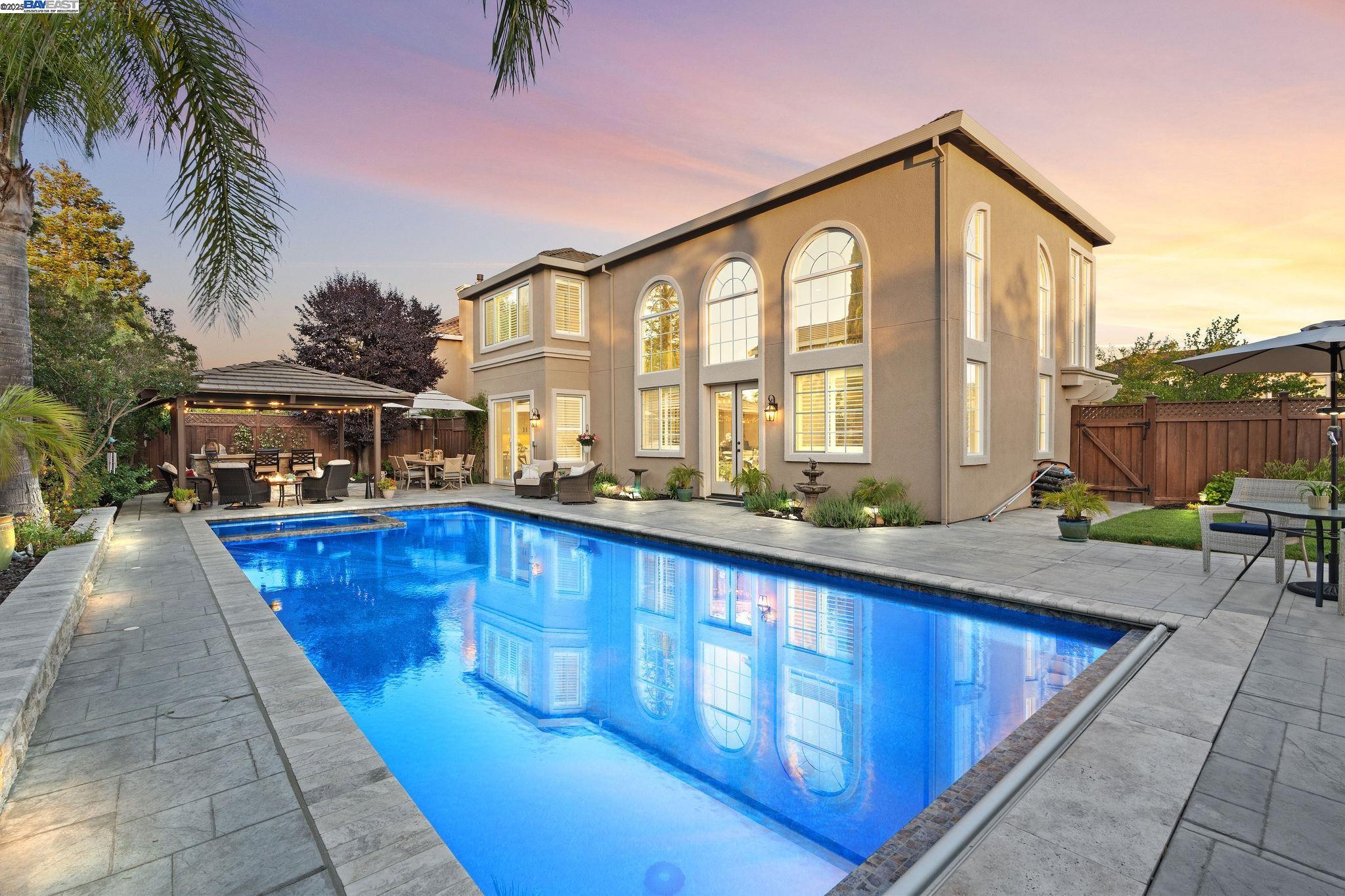 138 Tourmaline Ave