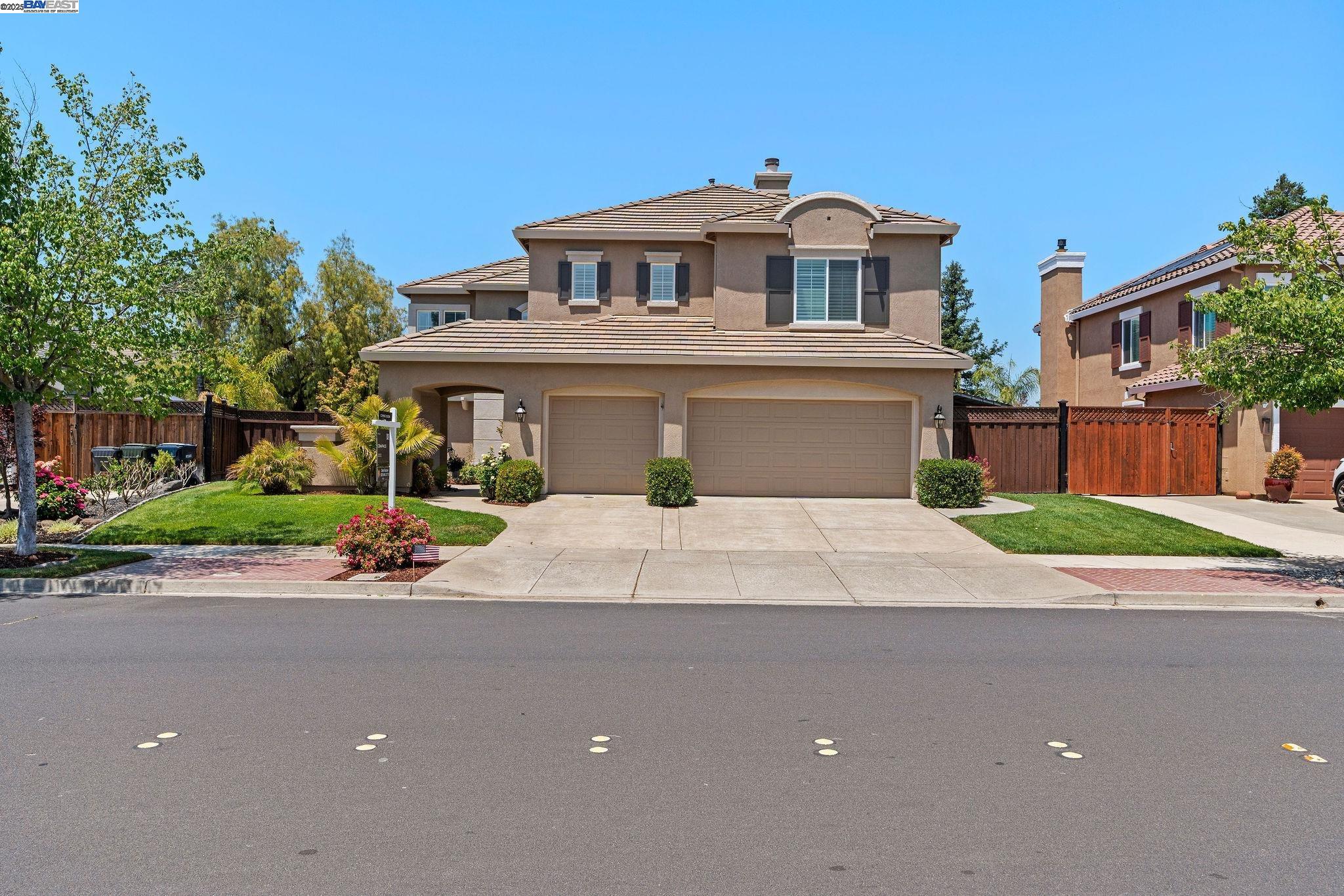 138 Tourmaline Ave