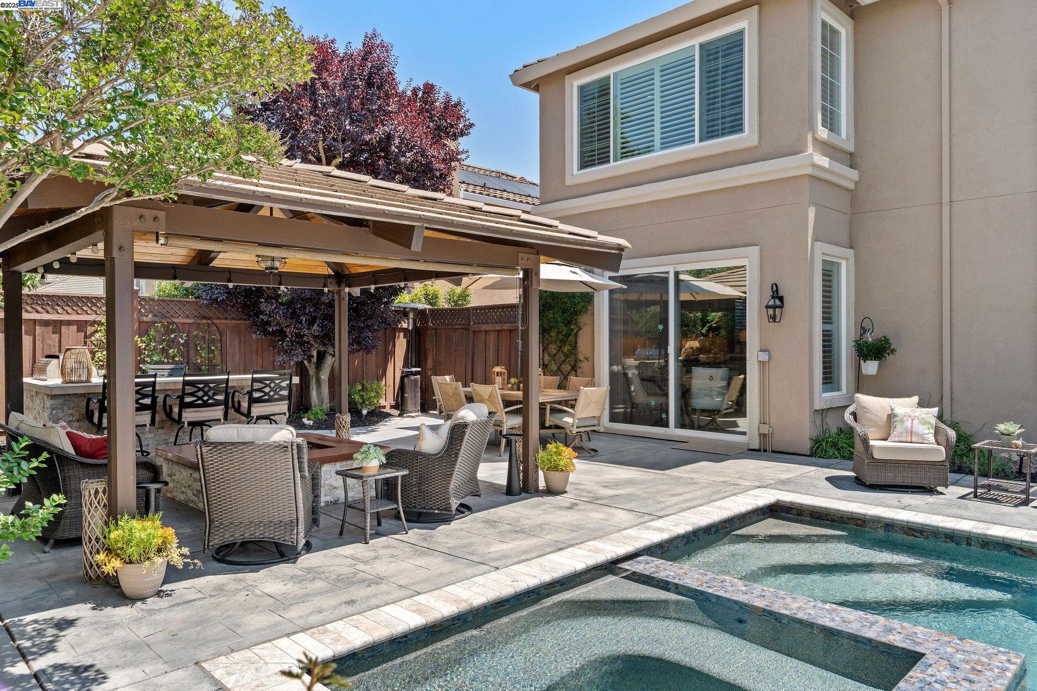 138 Tourmaline Ave
