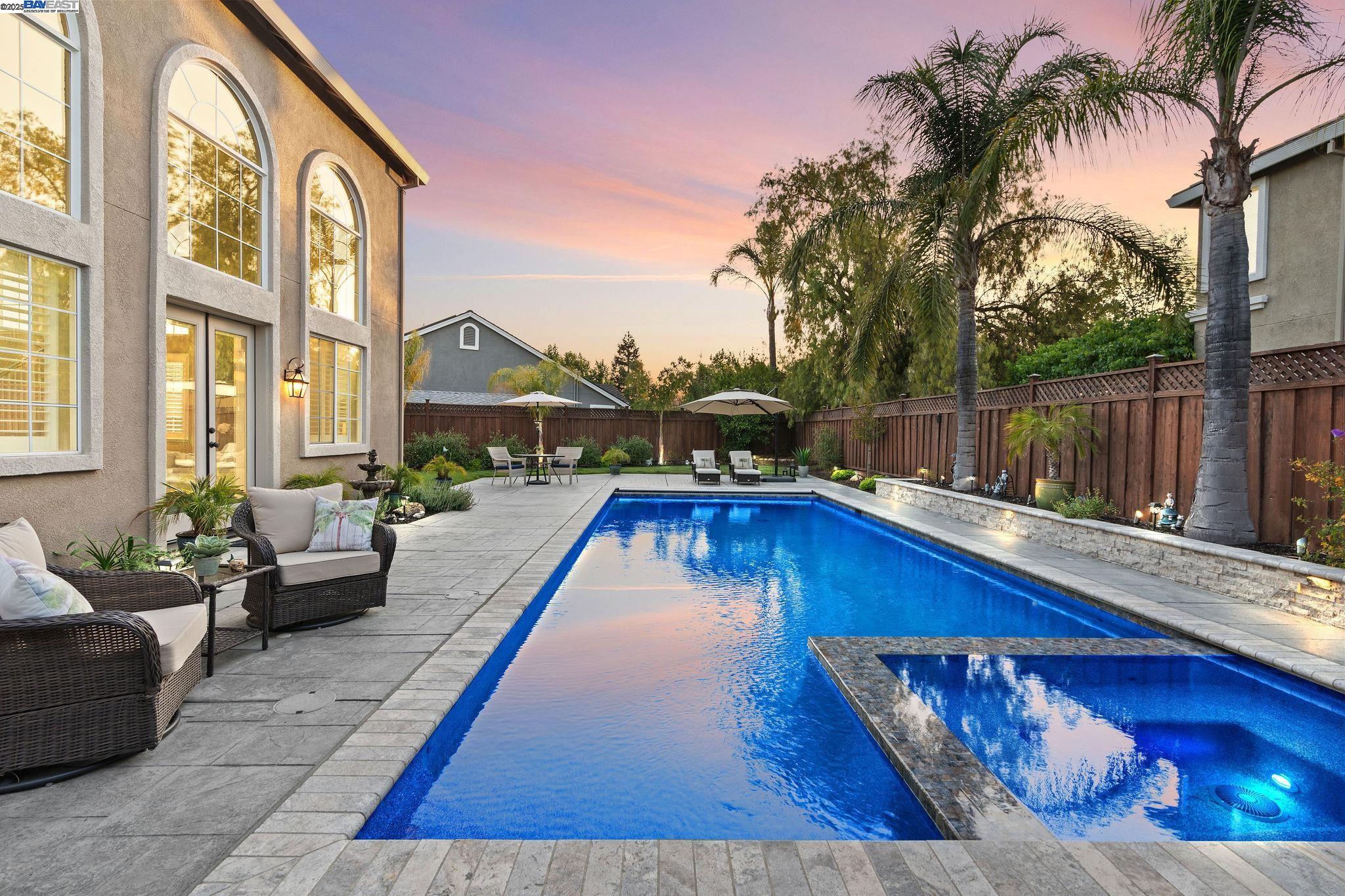 138 Tourmaline Ave