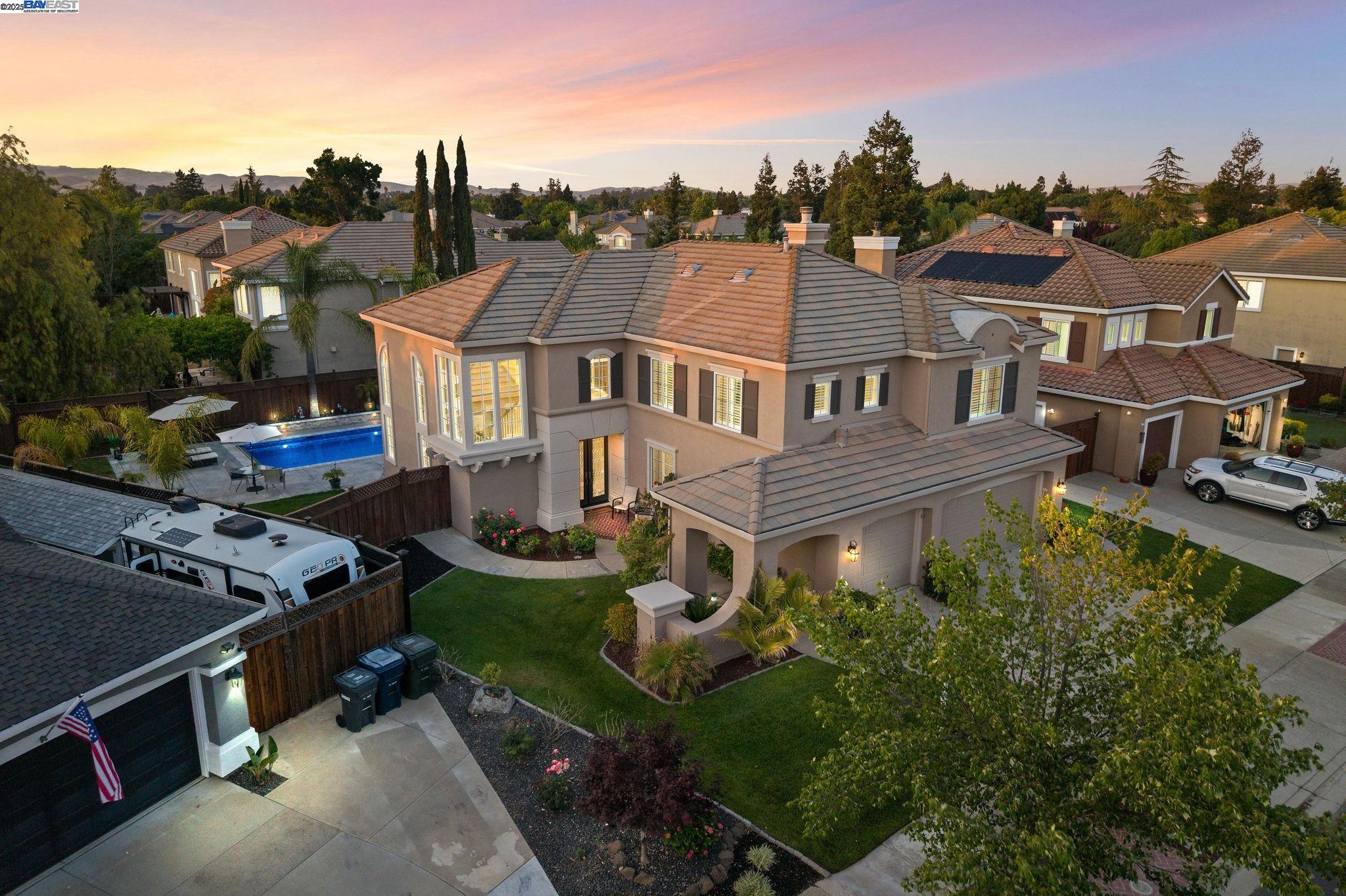 138 Tourmaline Ave