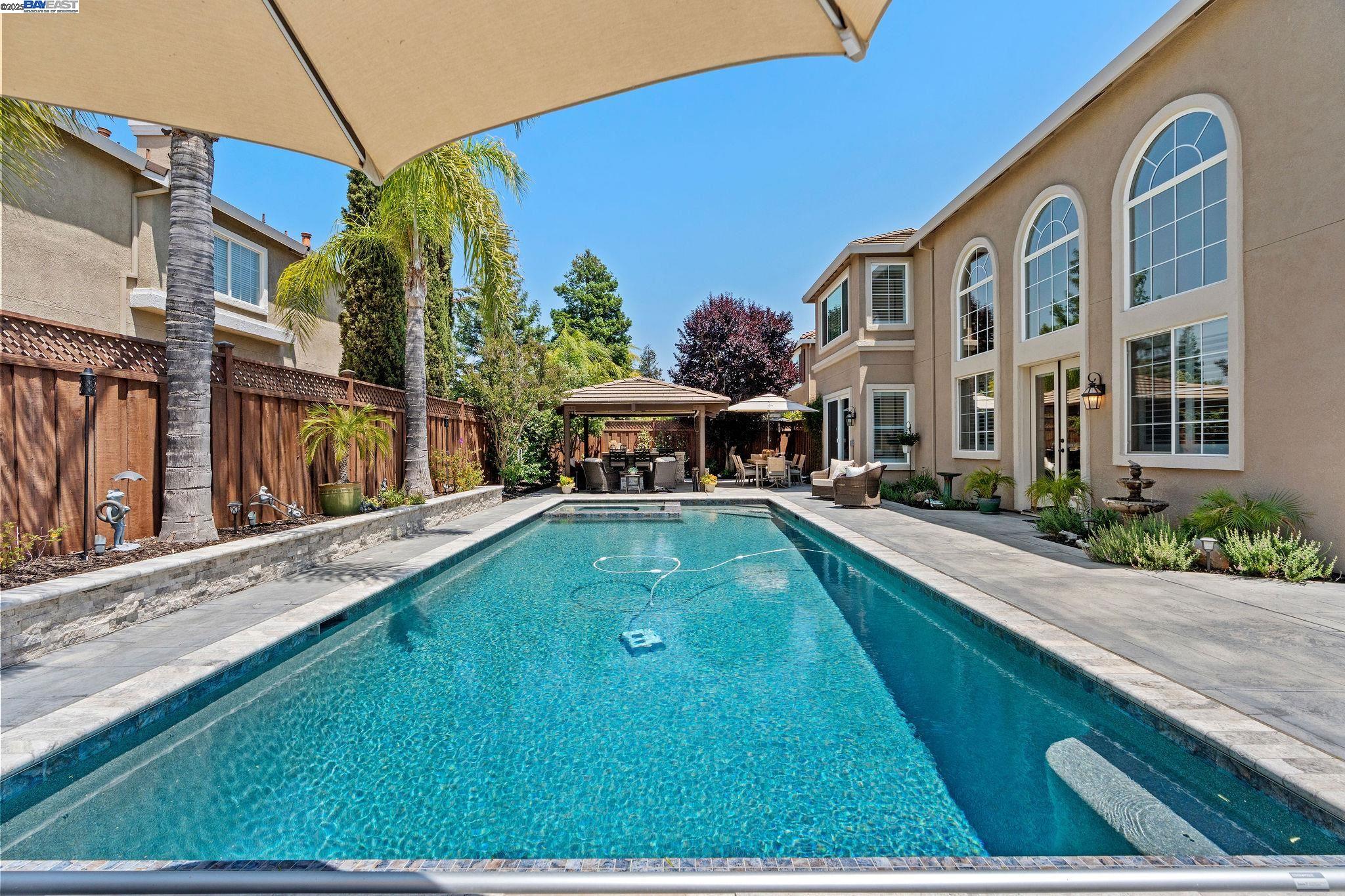 138 Tourmaline Ave