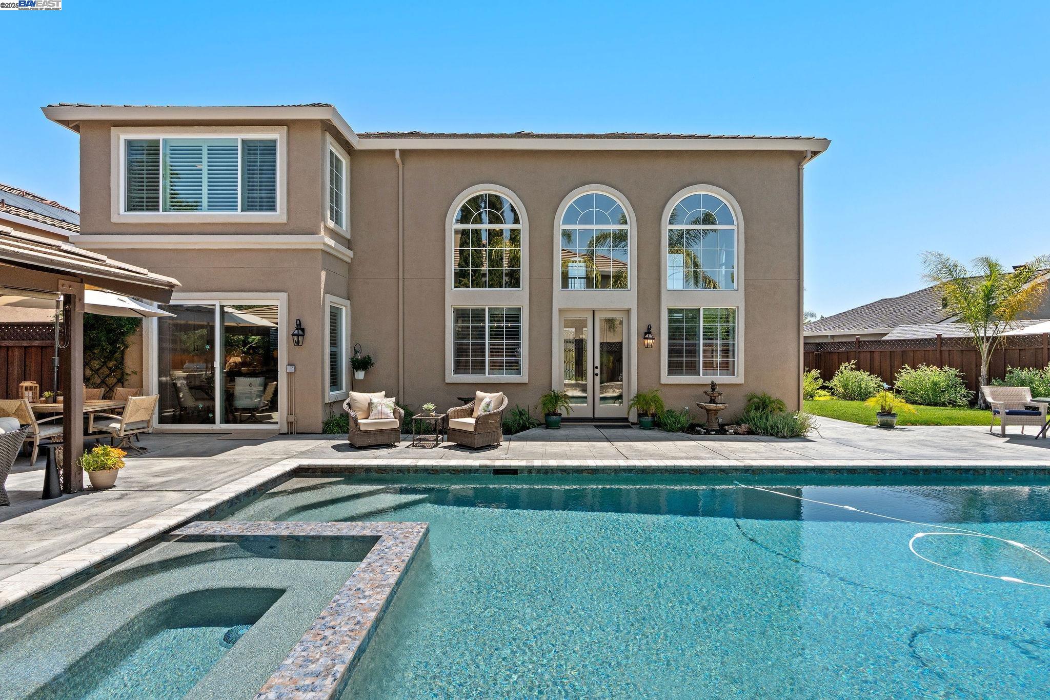 138 Tourmaline Ave