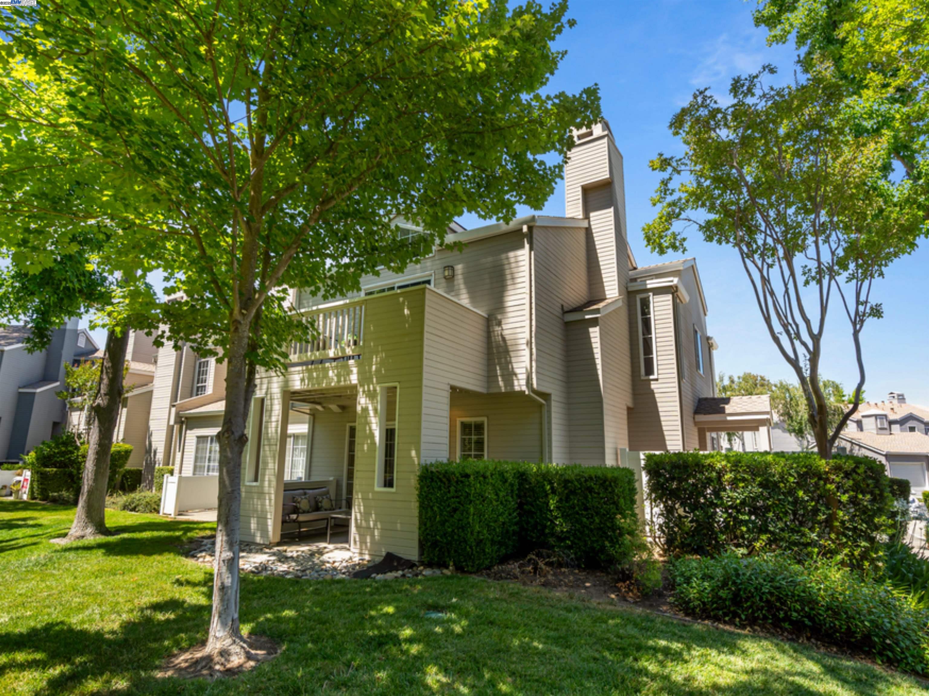 7740 Creekside Dr