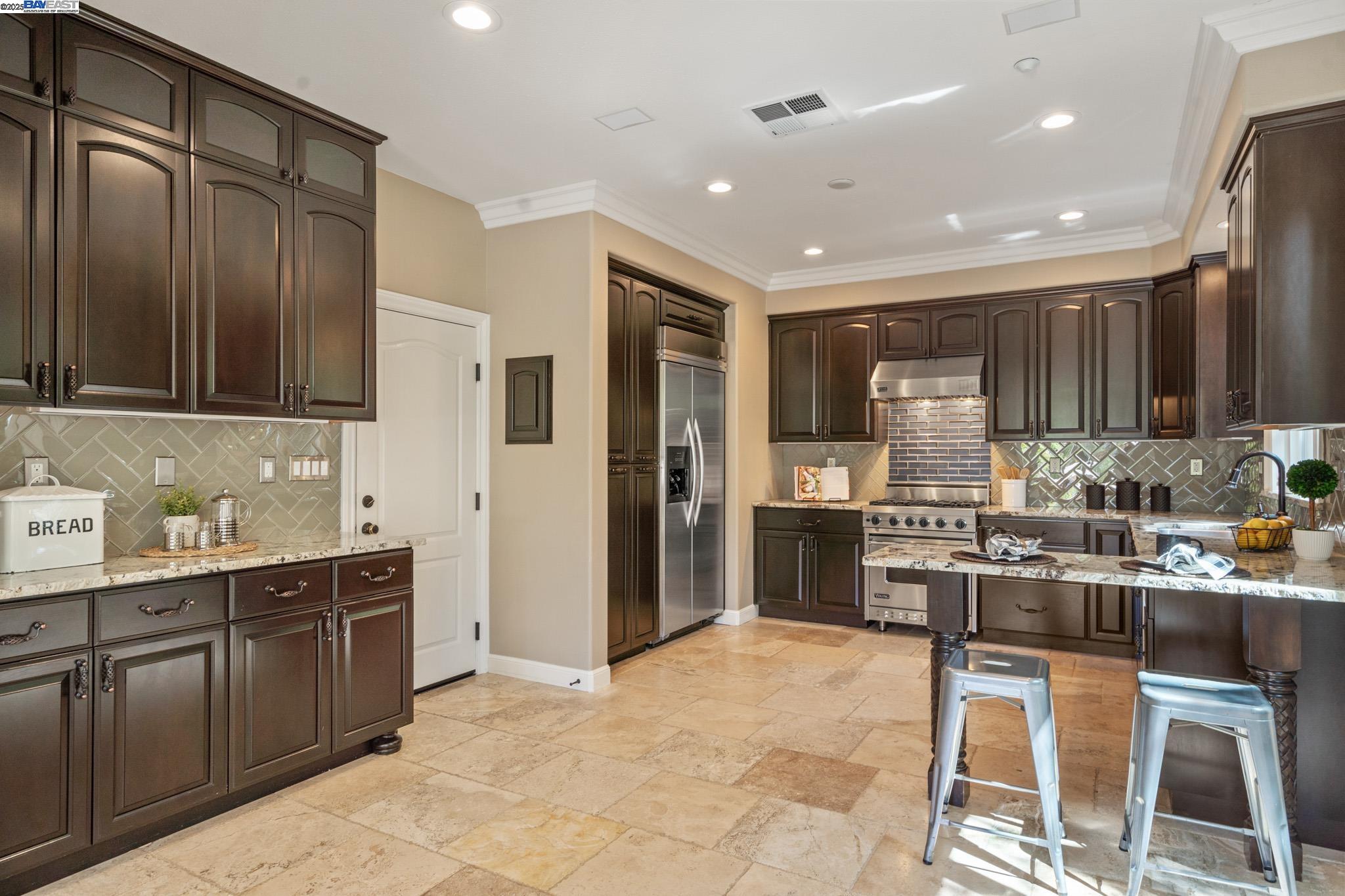 5989 Hillbrook Pl