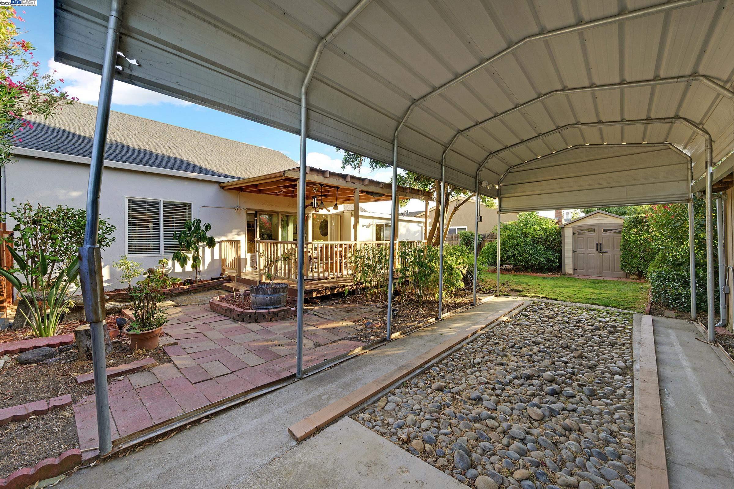 866 Cortland Way