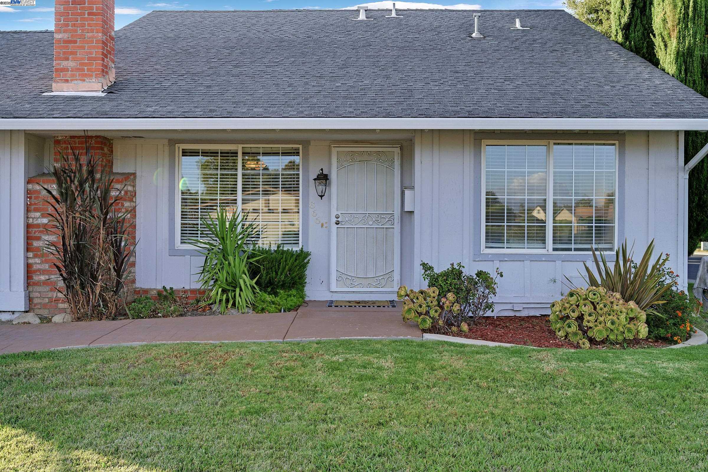 866 Cortland Way