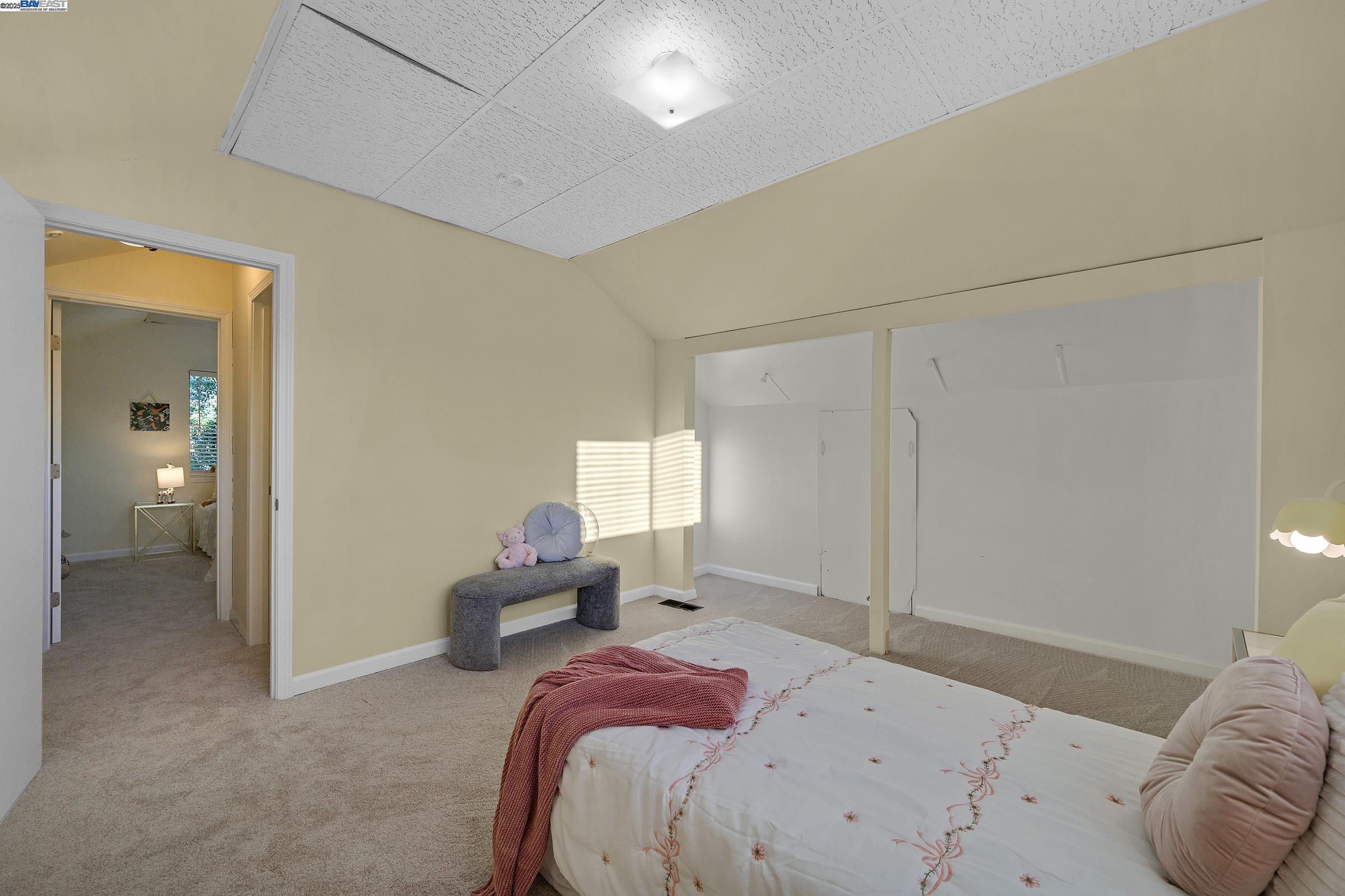 866 Cortland Way