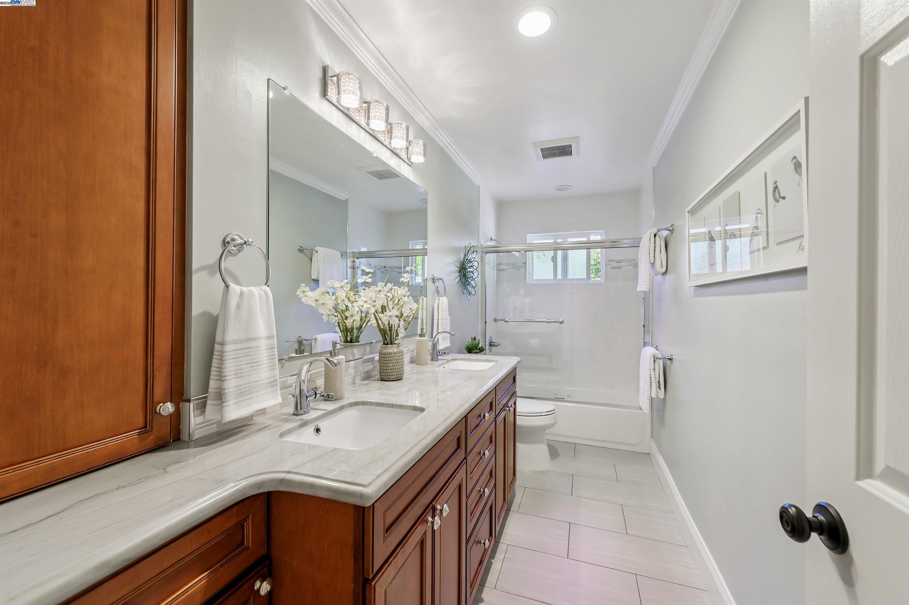 2456 Crestline Rd