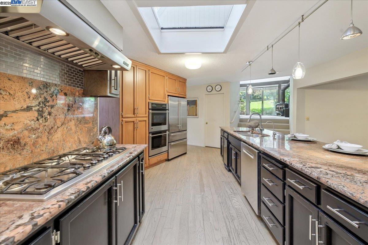 391 Oak Ln