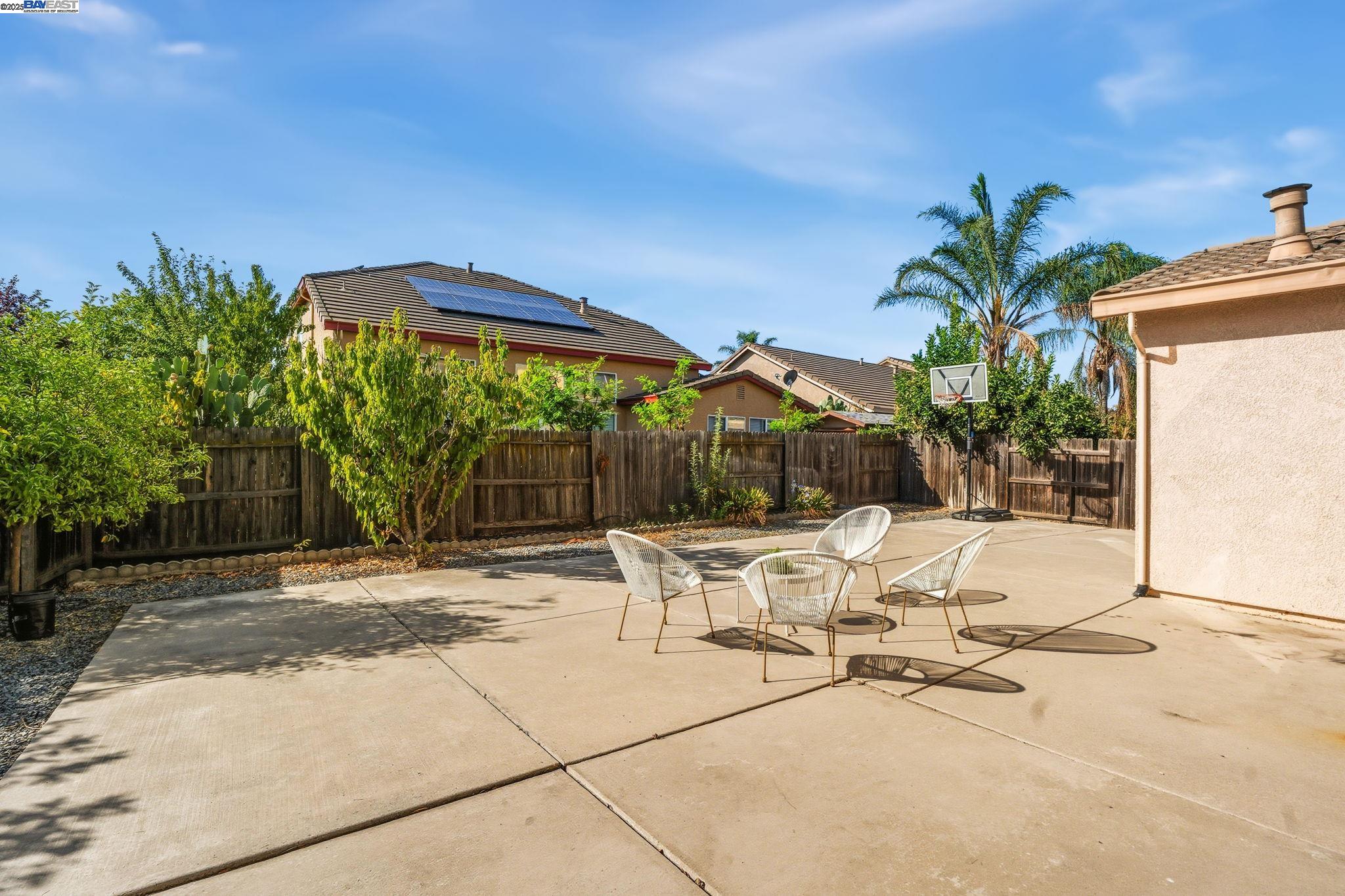 5212 Namath Cir