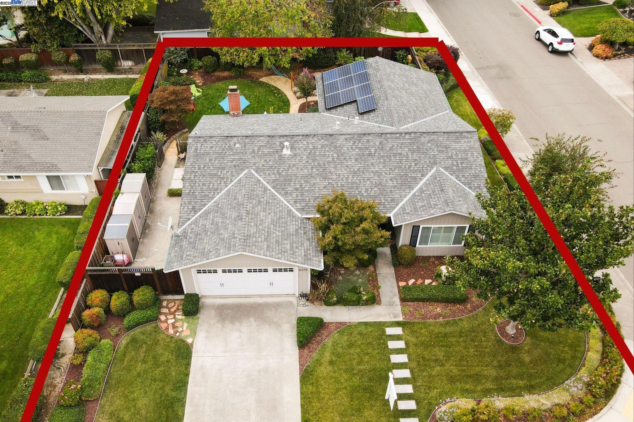 2474 Tanager Dr