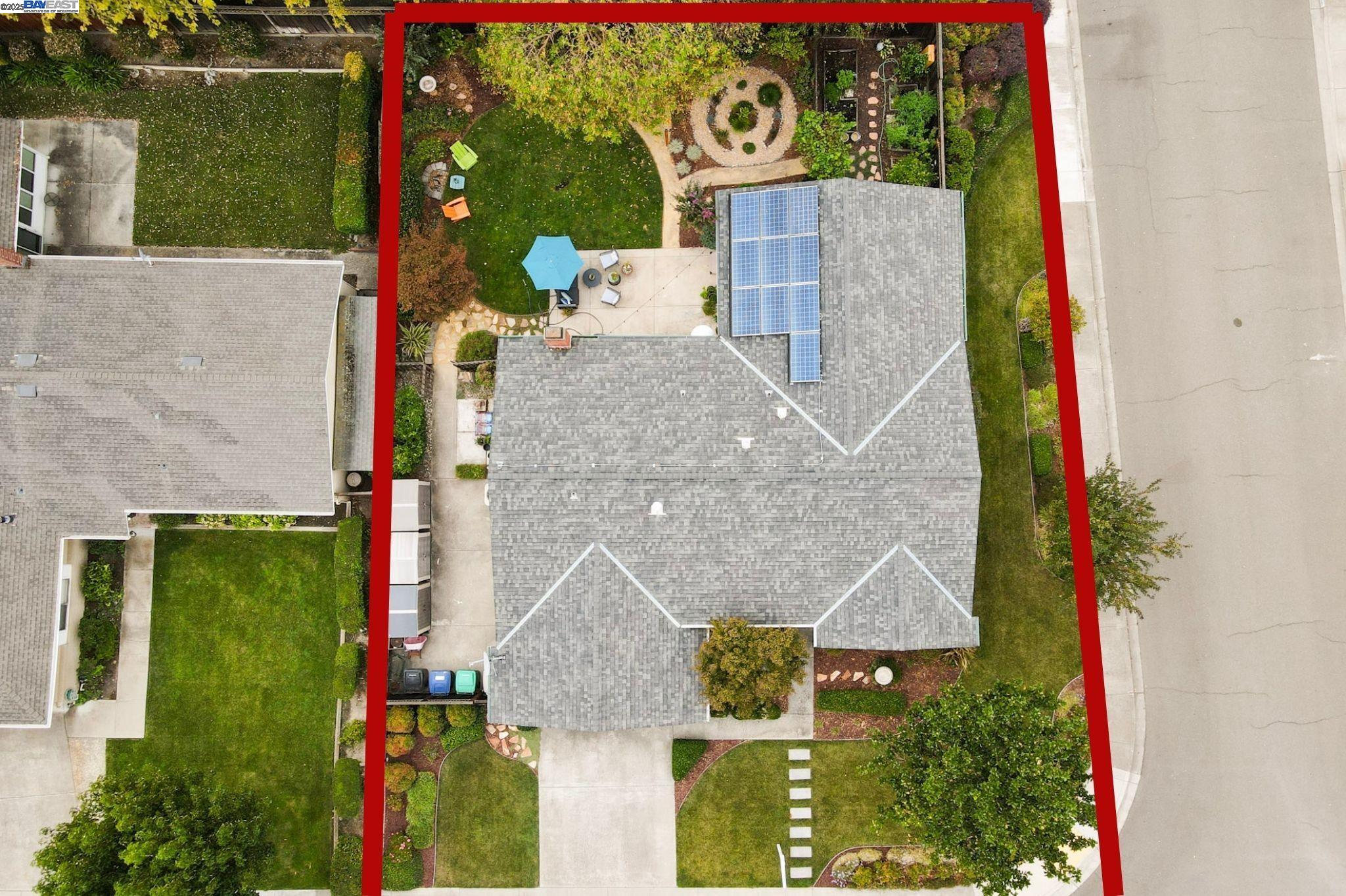 2474 Tanager Dr